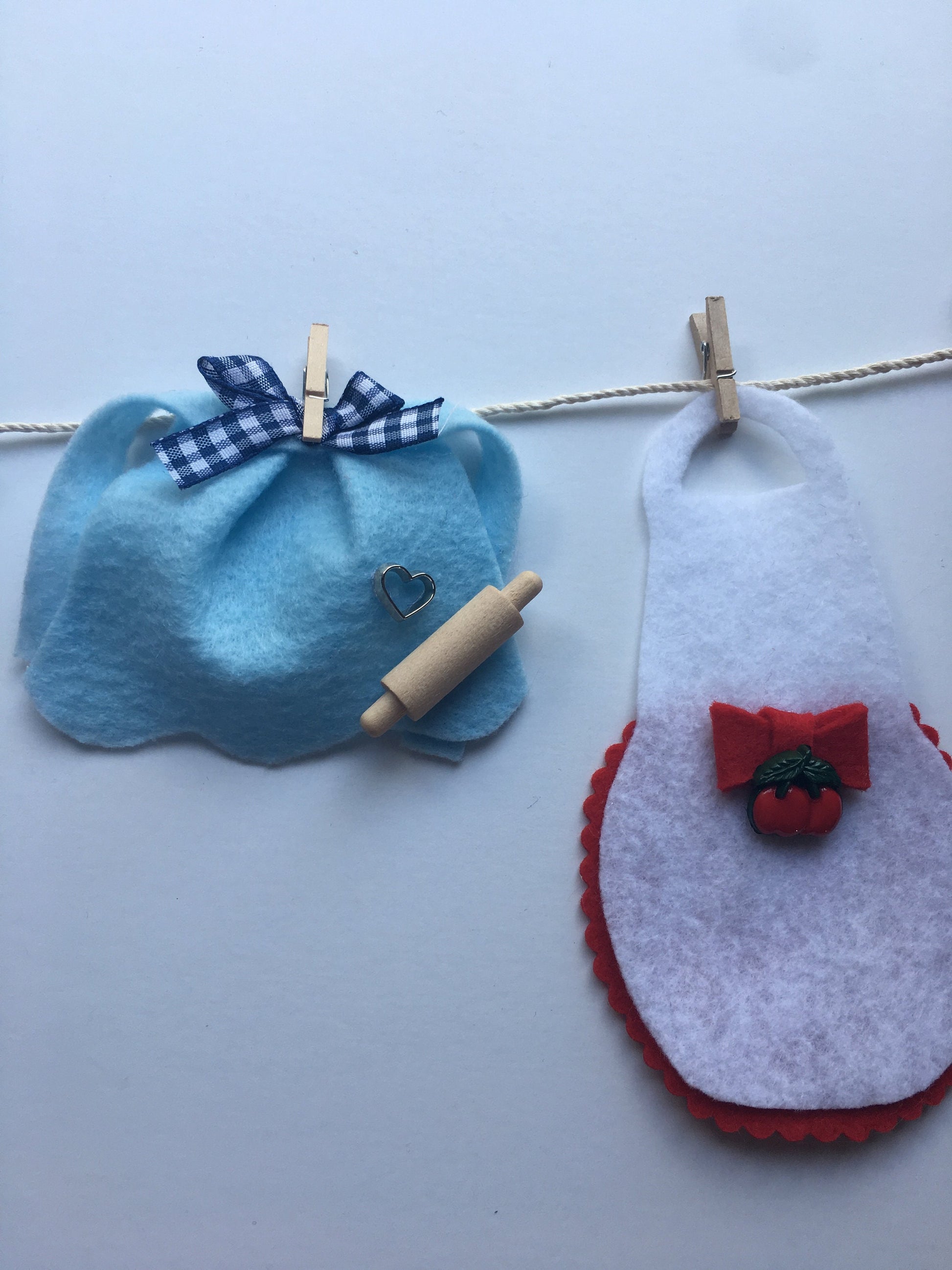 Mother's Aprons Miniature Felt Clothesline Banner Bunting Garland for Home Decor