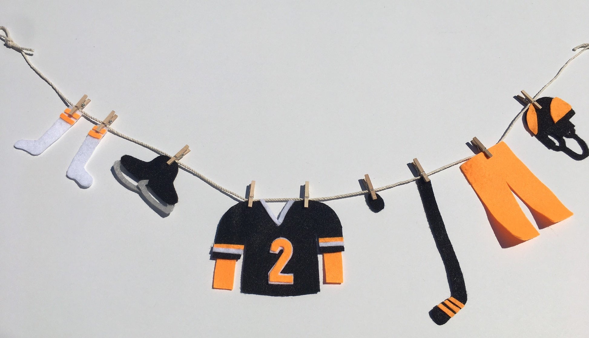 Miniature Felt Hockey Player's Clothesline Decoration Hockey Banner Bunting Garland Wall Hanging