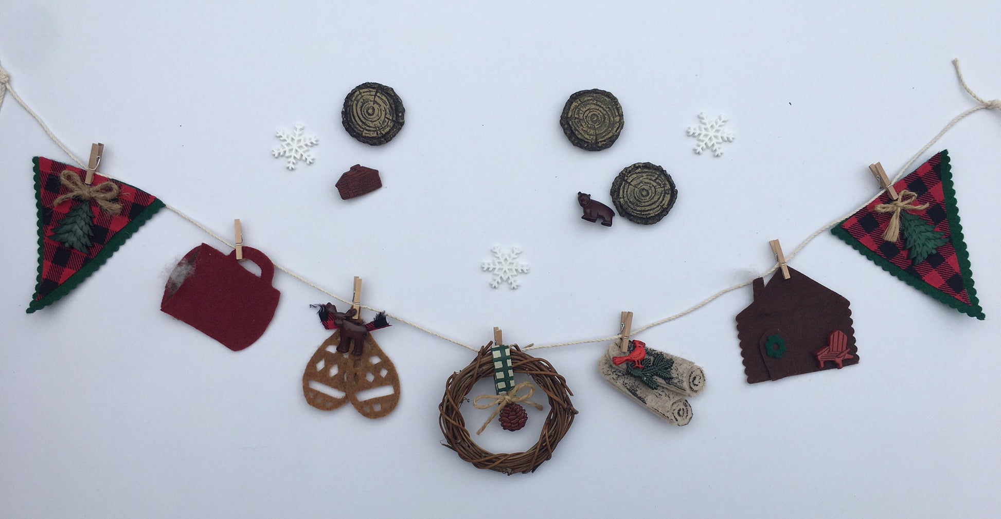 Cozy Cabin in the Woods Miniature Winter Christmas Banner Clothesline Bunting Garland Decoration
