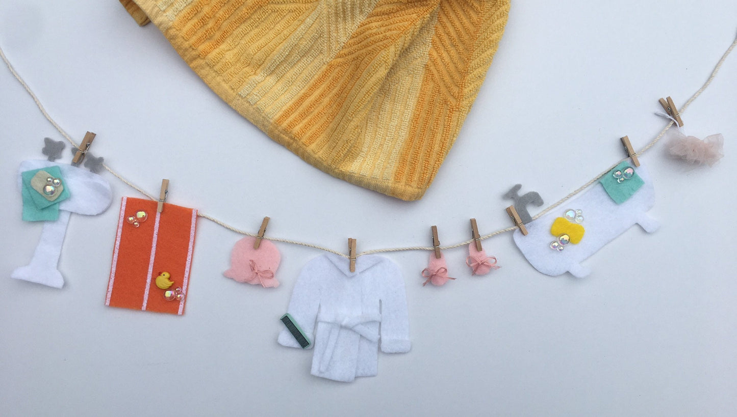 Bath Time Bathroom Miniature Felt Clothesline Banner Garland Bunting Decoration Wall Hanging