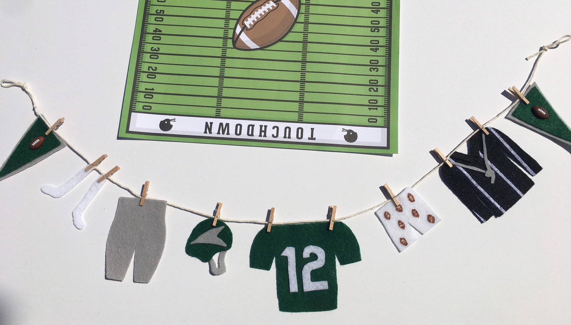 Miniature Felt Football Player's Clothesline Football Banner Garland Bunting Decoration Wall Hanging
