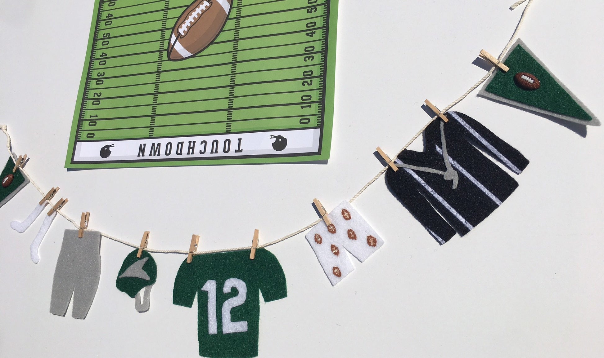 Miniature Felt Football Player's Clothesline Football Banner Garland Bunting Decoration Wall Hanging