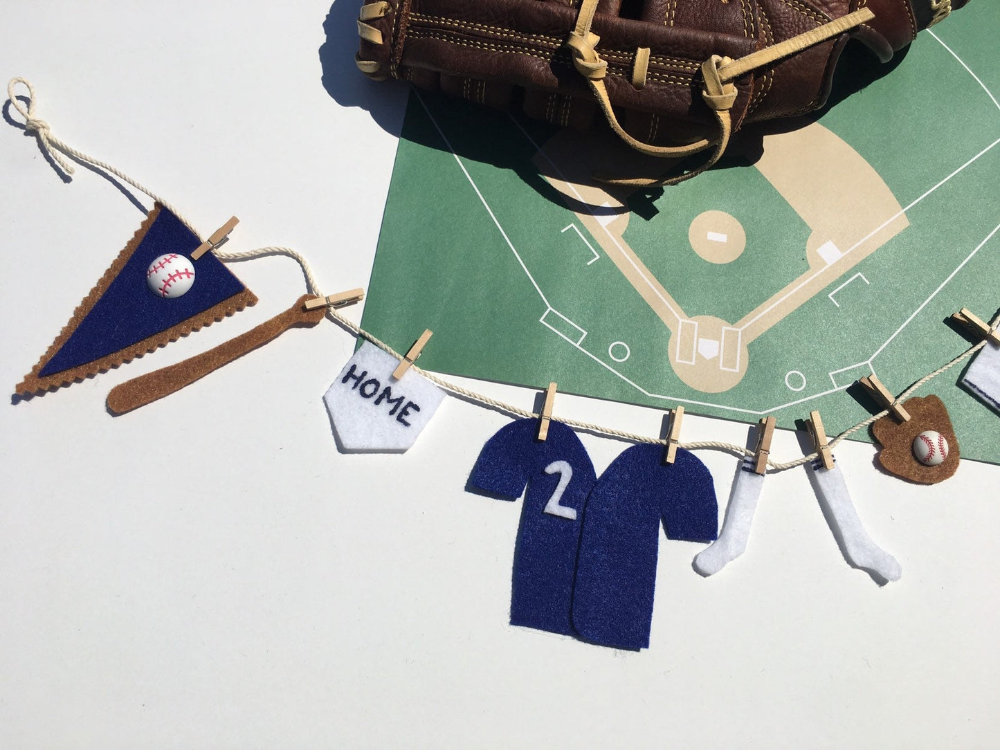 Miniature Felt Baseball Player's Clothesline Banner Bunting Garland Decoration Wall Hanging