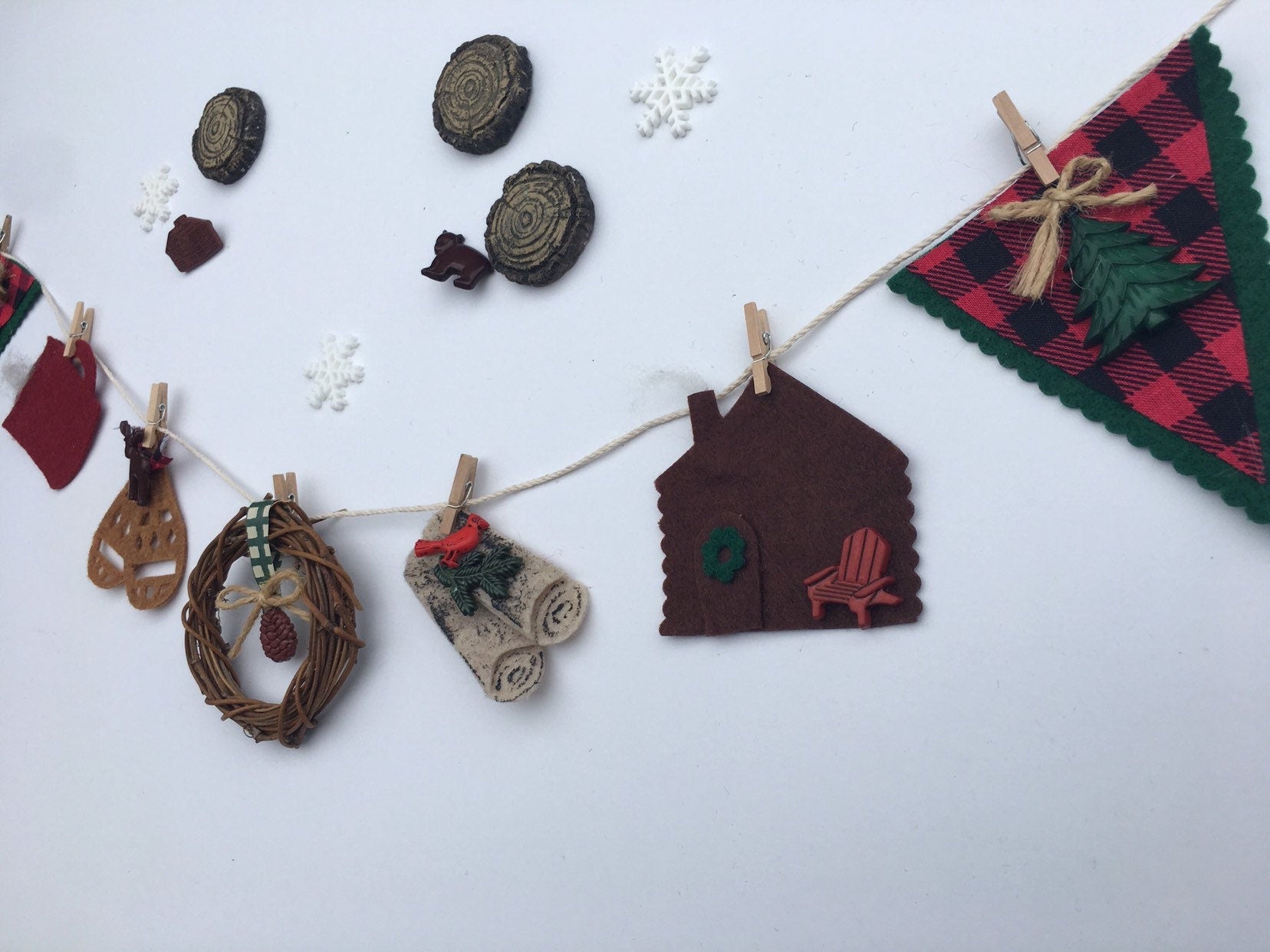 Cozy Cabin in the Woods Miniature Winter Christmas Banner Clothesline Bunting Garland Decoration