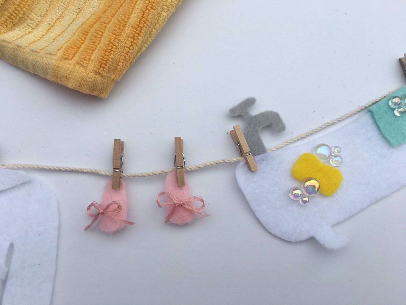 Bath Time Bathroom Miniature Felt Clothesline Banner Garland Bunting Decoration Wall Hanging