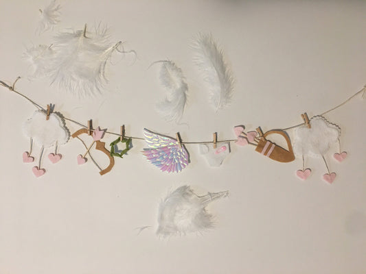 Cupid’s Clothesline Felt Miniature Banner Garland Bunting Wall Hanging Valentine’s Day Decoration