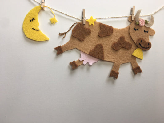 Hey Diddle Diddle Felt Miniature Nursery Clothesline Banner Garland Bunting Wall Hanging Decoration