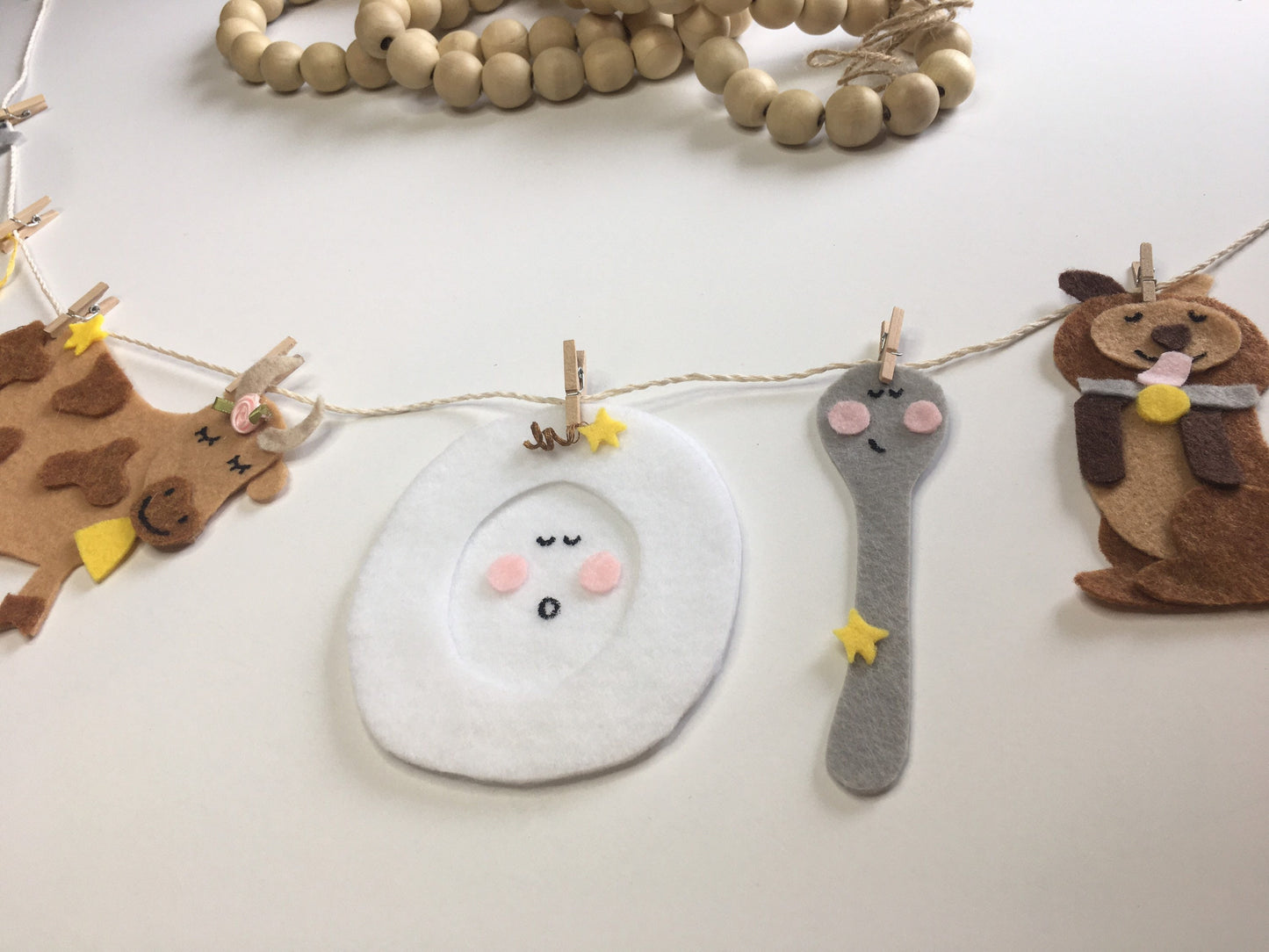 Hey Diddle Diddle Felt Miniature Nursery Clothesline Banner Garland Bunting Wall Hanging Decoration