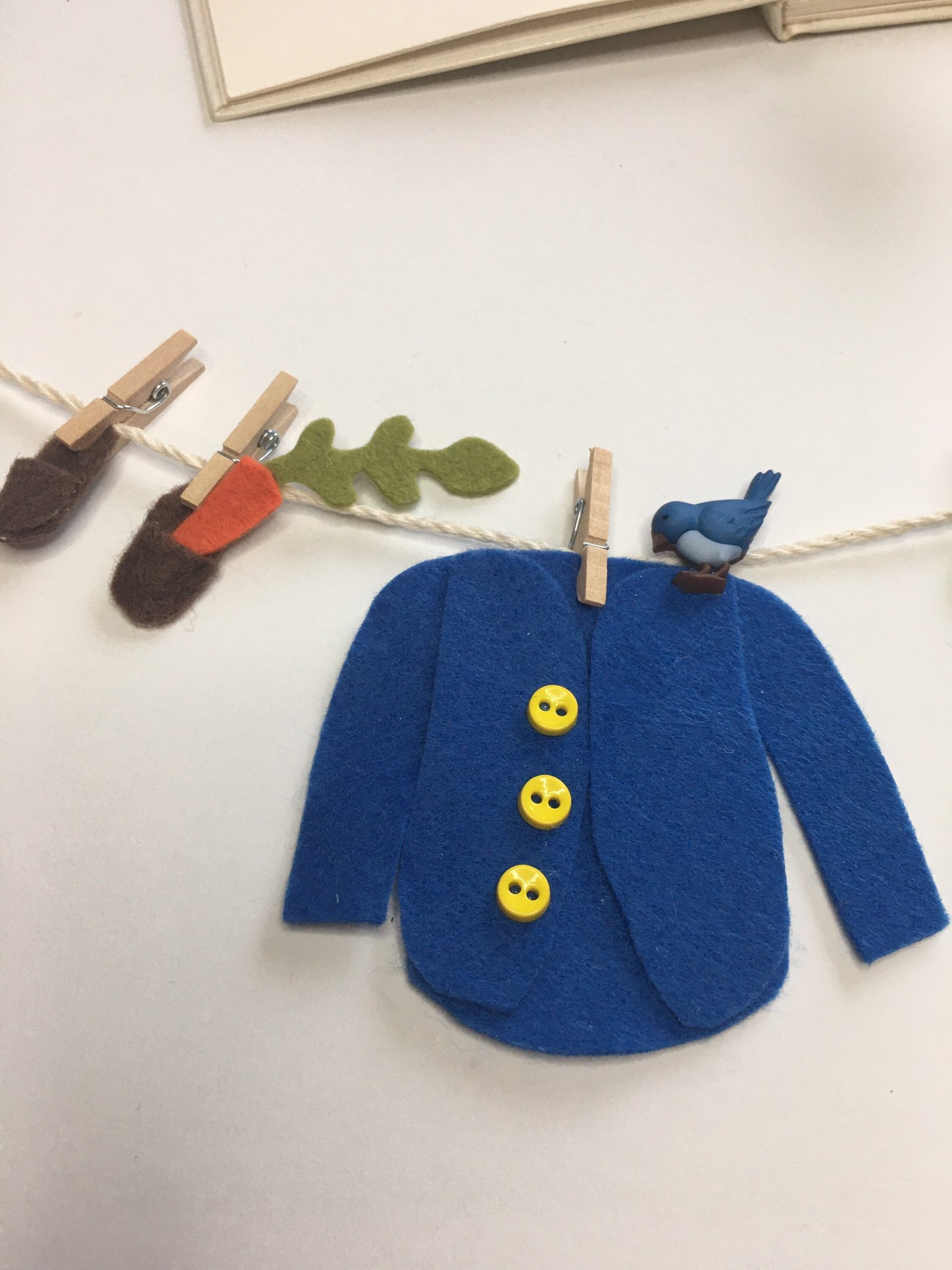 Peter Rabbit Miniature Felt Clothesline Banner Garland Bunting Wall Hanging Decoration