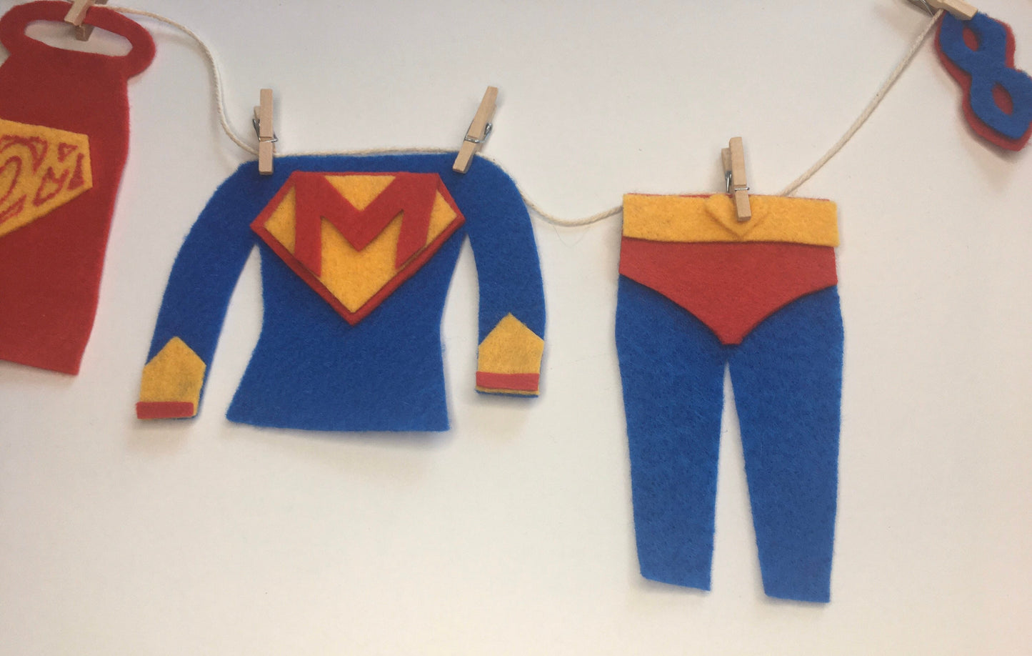 Super Mom Miniature Felt Clothesline Banner Garland Bunting Wall Hanging Decoration for Mother’s Day Gift