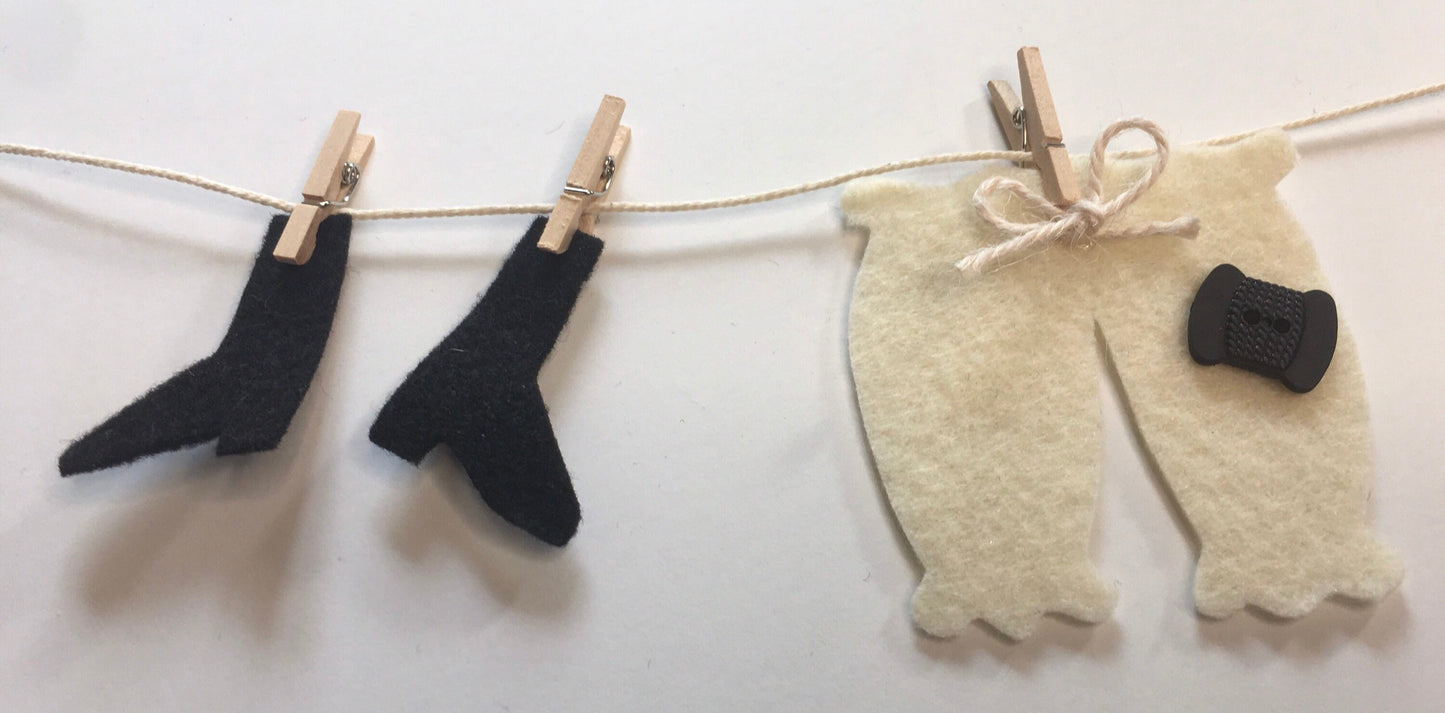 Betsy Ross’ Miniature Felt Clothesline Americana Banner Fourth of July Wall Hanging Garland