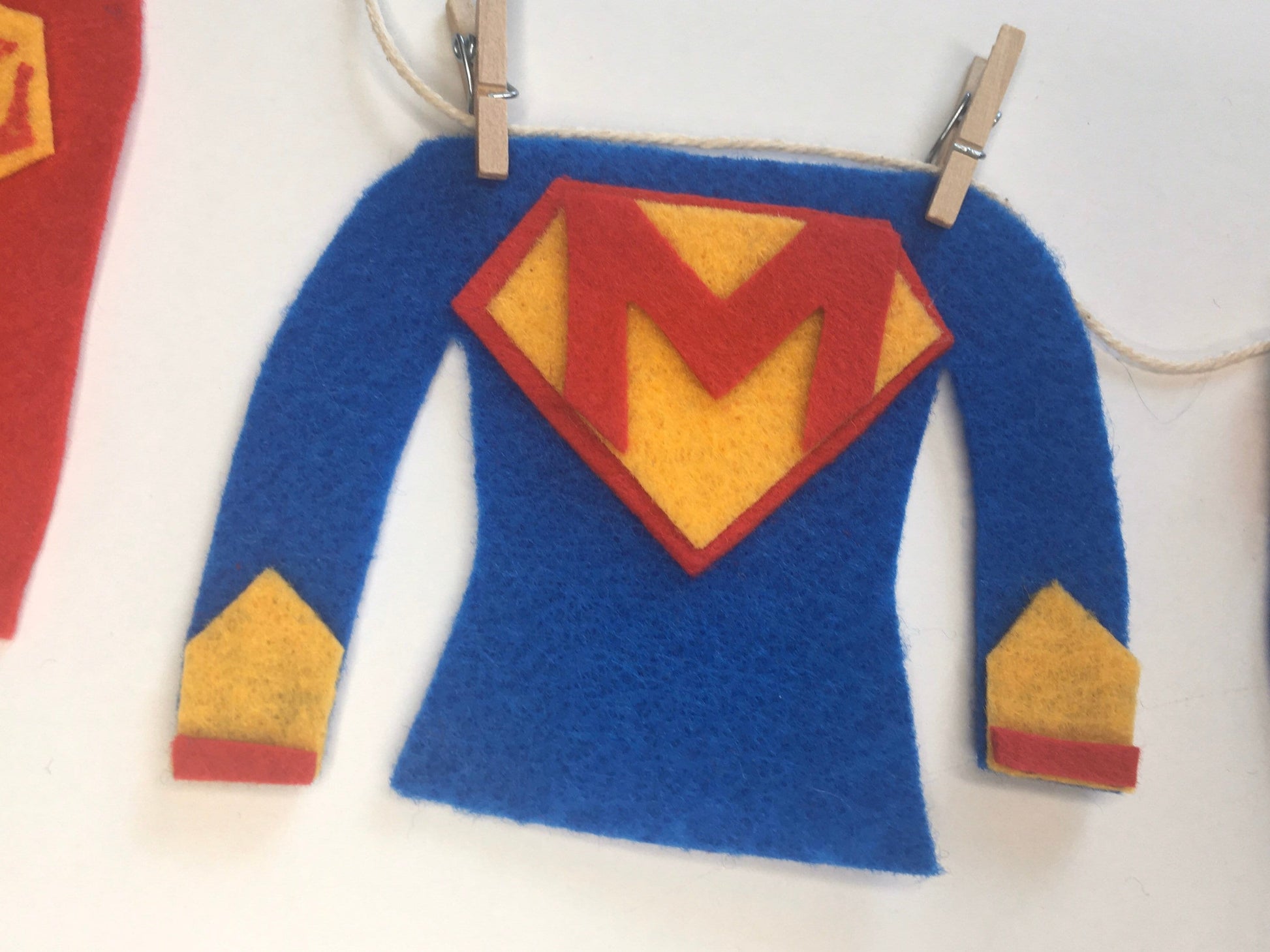 Super Mom Miniature Felt Clothesline Banner Garland Bunting Wall Hanging Decoration for Mother’s Day Gift