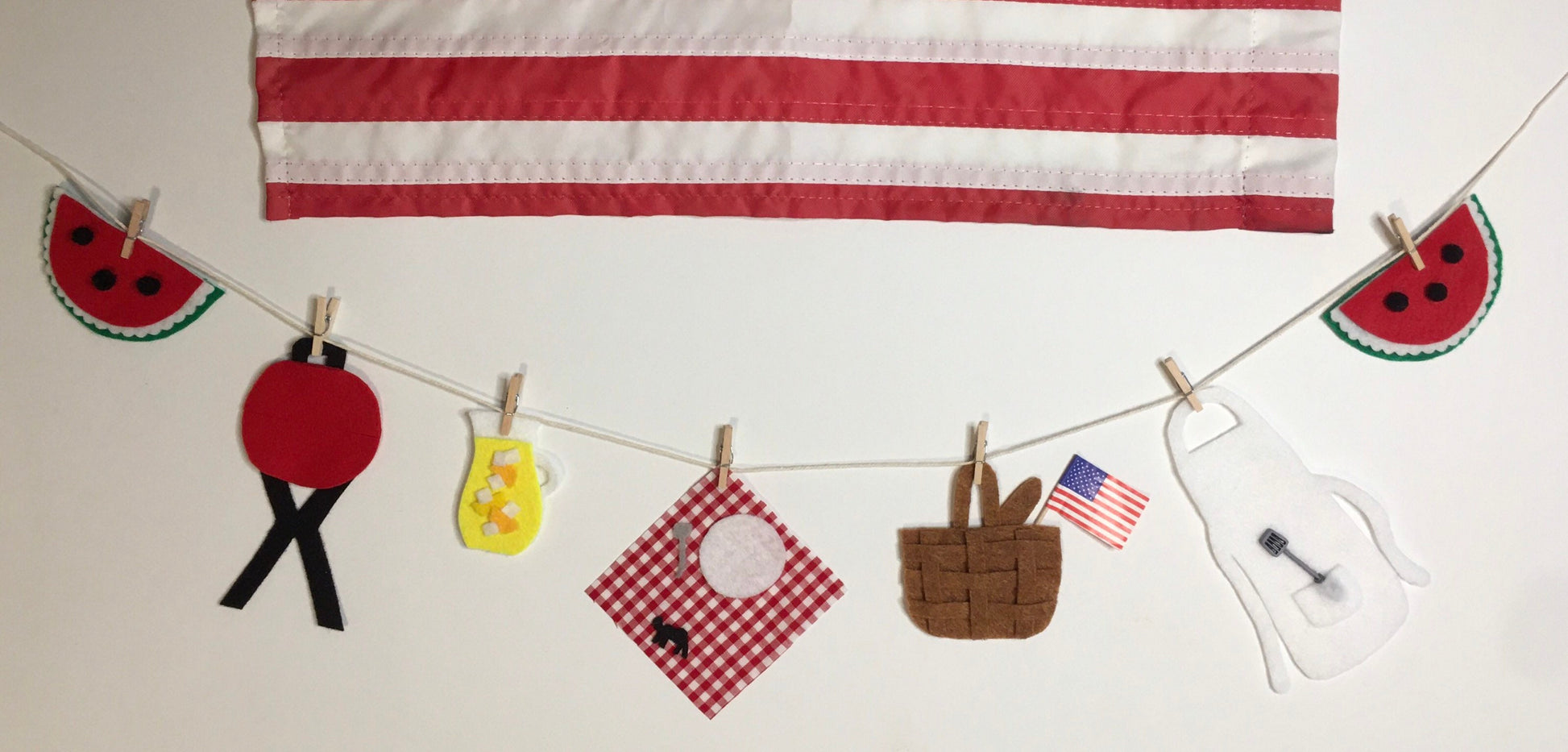 Summer Barbeque Miniature Felt Clothesline Garland Wall Hanging Decoration