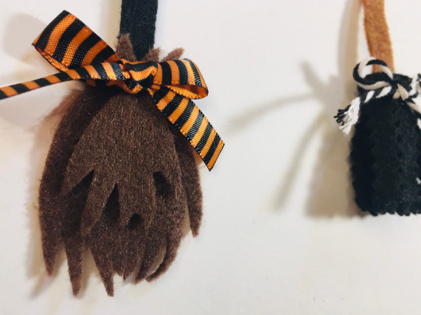Felt Witch’s Brooms Miniature Clothesline Banner Halloween Garland Bunting Wall Hanging Decoration