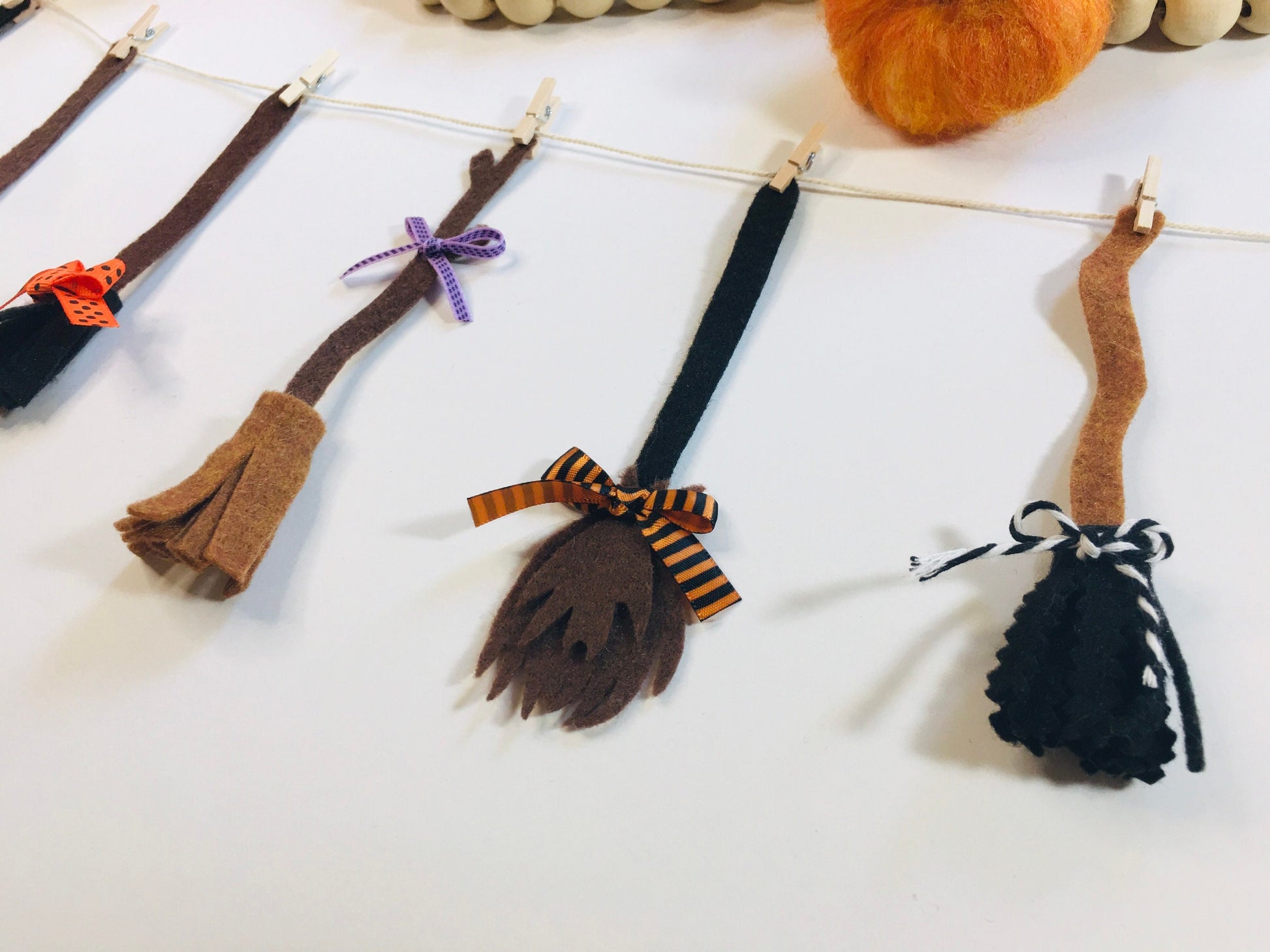 Felt Witch’s Brooms Miniature Clothesline Banner Halloween Garland Bunting Wall Hanging Decoration