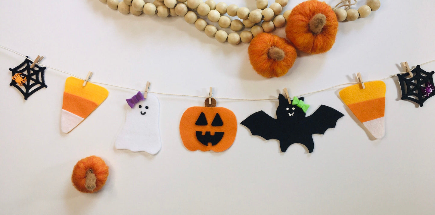 Cute Miniature Felt Happy Halloween Banner Ghost Bunting Bat Garland Spider Web Wall Hanging Candy Corn Decoration Jack o’ Lantern Pumpkin