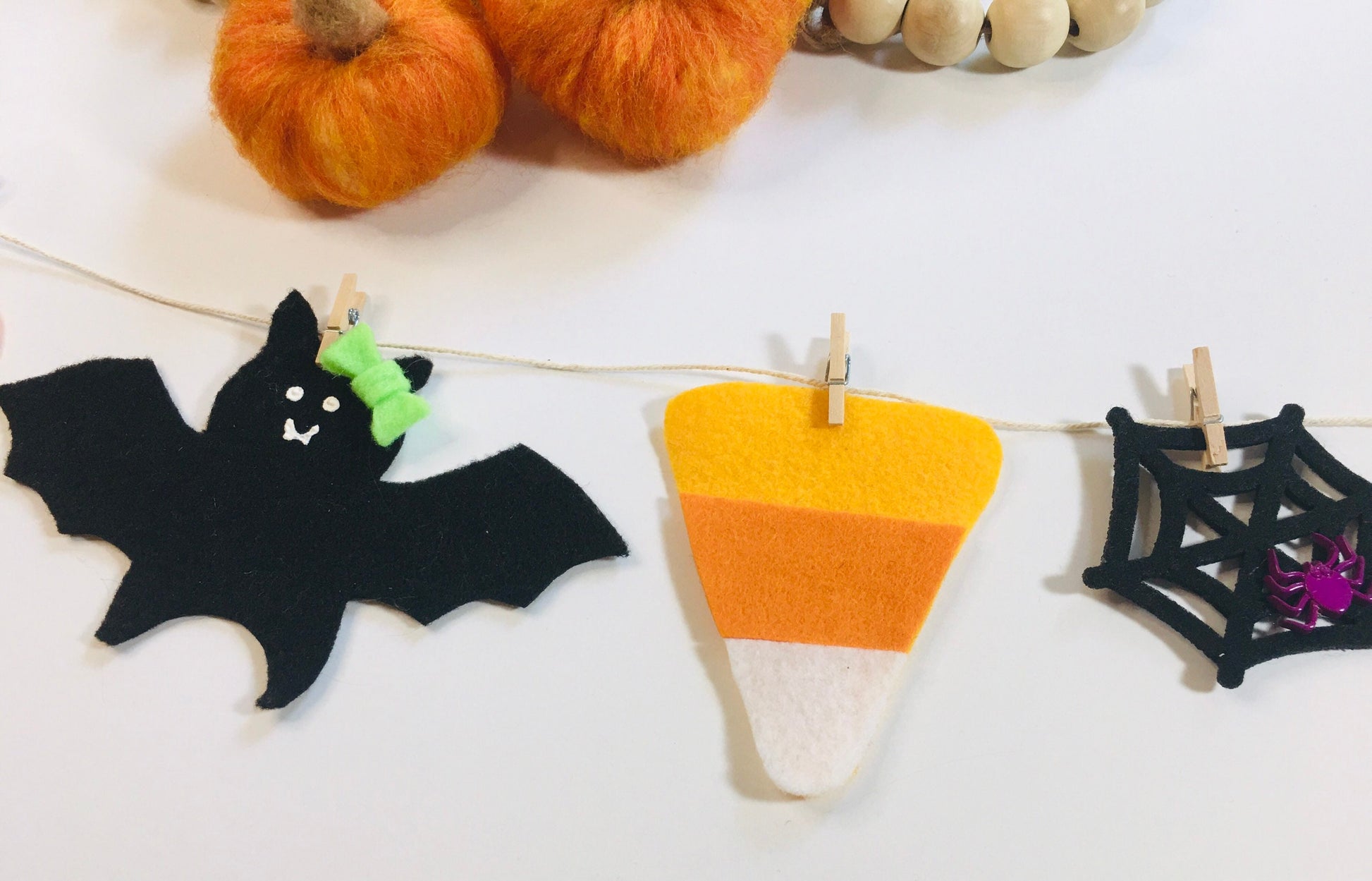 Cute Miniature Felt Happy Halloween Banner Ghost Bunting Bat Garland Spider Web Wall Hanging Candy Corn Decoration Jack o’ Lantern Pumpkin
