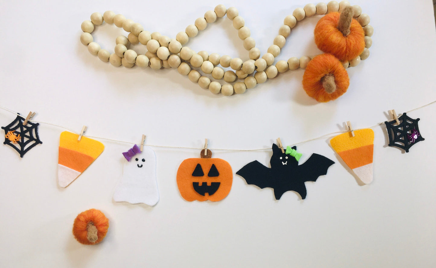 Cute Miniature Felt Happy Halloween Banner Ghost Bunting Bat Garland Spider Web Wall Hanging Candy Corn Decoration Jack o’ Lantern Pumpkin
