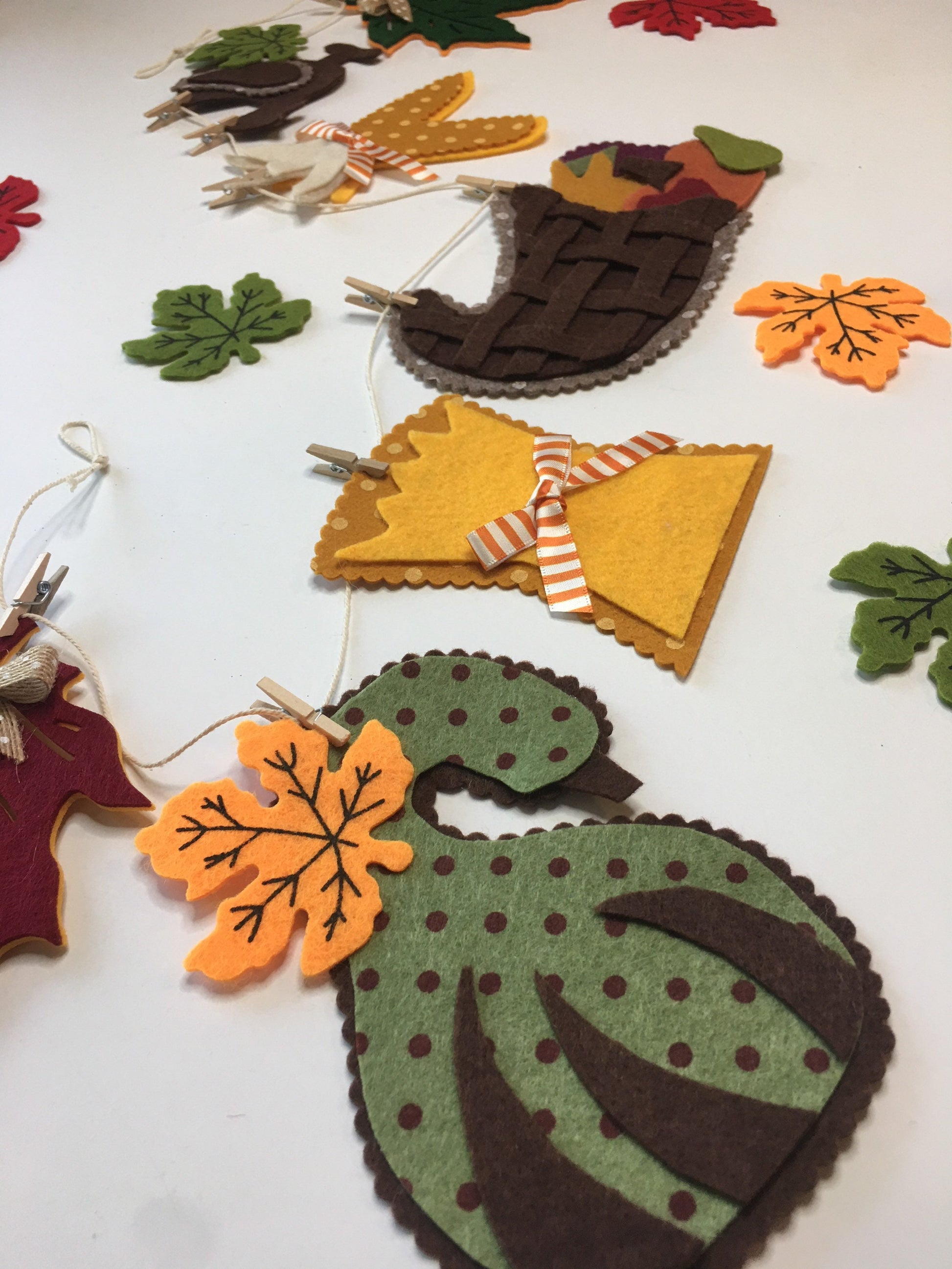 Thanksgiving Felt Cornucopia Turkey Corn Gourd Leaf Banner Garland Bunting Wall Hanging Decoration for Fall