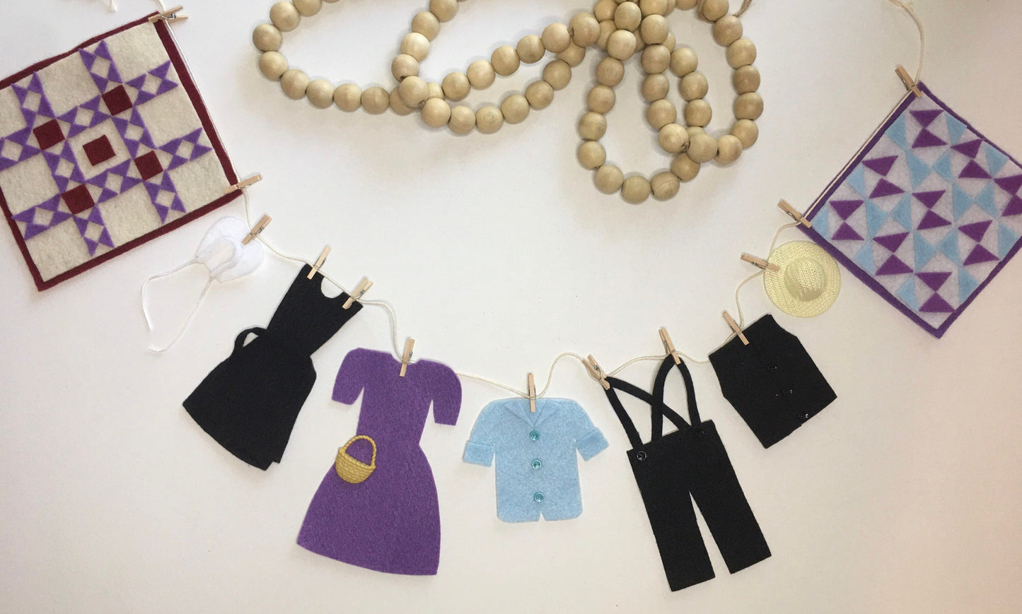 Miniature Amish Felt Clothesline Banner Garland Bunting Wall Hanging Decoration