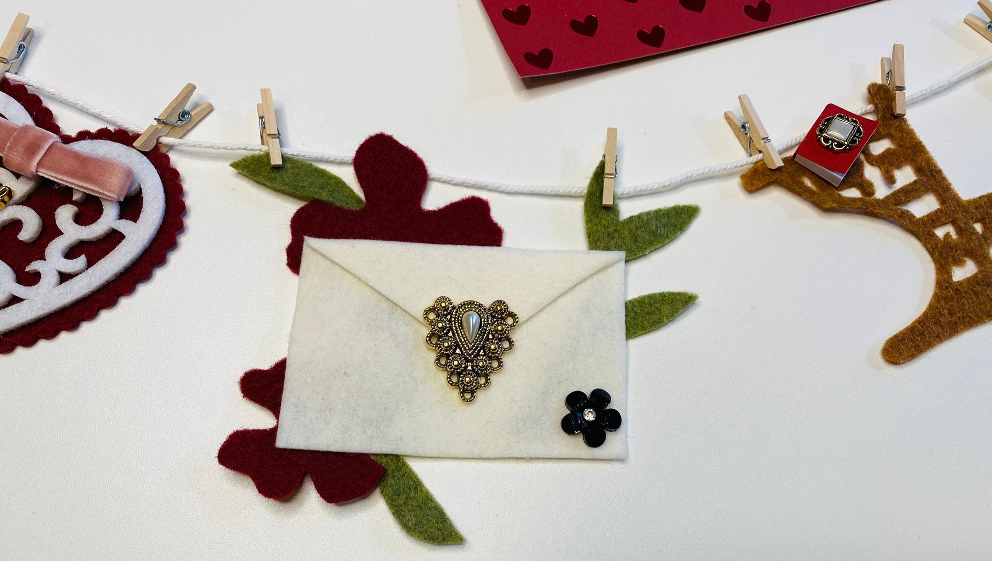 Victorian Valentine’s Writing Miniature Felt Clothesline Banner Garland Bunting Wall Hanging Decoration