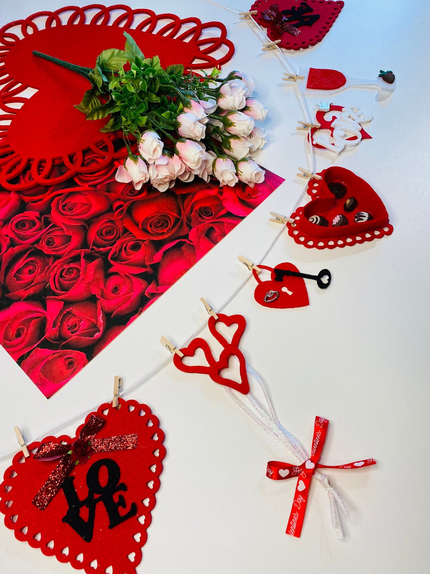 Romantic Valentine’s Day Miniature Felt Clothesline Banner Garland Bunting Wall Hanging Decoration