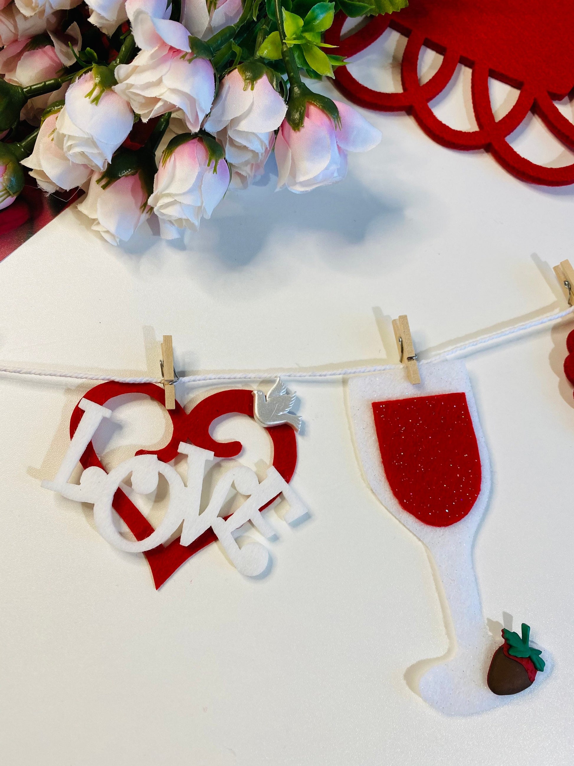 Romantic Valentine’s Day Miniature Felt Clothesline Banner Garland Bunting Wall Hanging Decoration