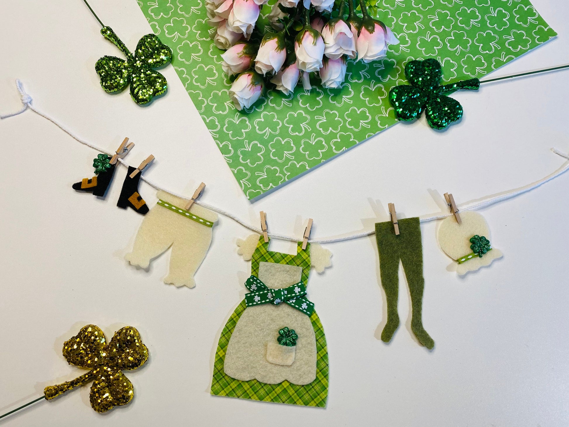 Irish Lady Leprechaun Miniature Felt Clothesline Banner Garland Bunting Wall Hanging Decoration for St. Patrick’s Day