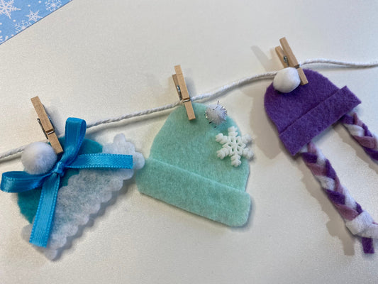 Felt Winter Hat Miniature Clothesline Banner Garland Bunting Wall Hanging Decoration