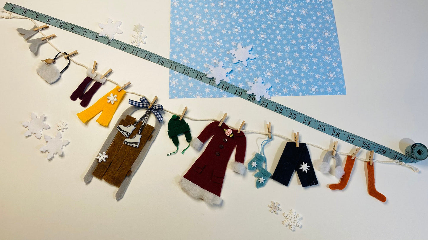 Old Fashioned Winter Miniature Felt Clothesline Garland Banner Bunting Wall Hanging Decoration