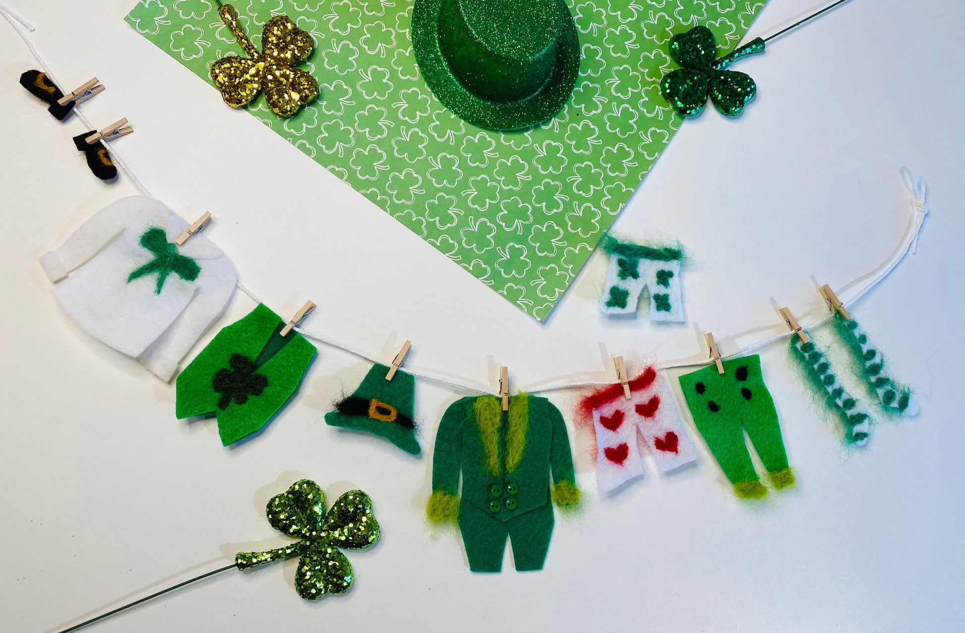 Miniature Felted Leprechaun's Clothesline Banner Decoration St. Patrick's Day Bunting Garland Wall Hanging