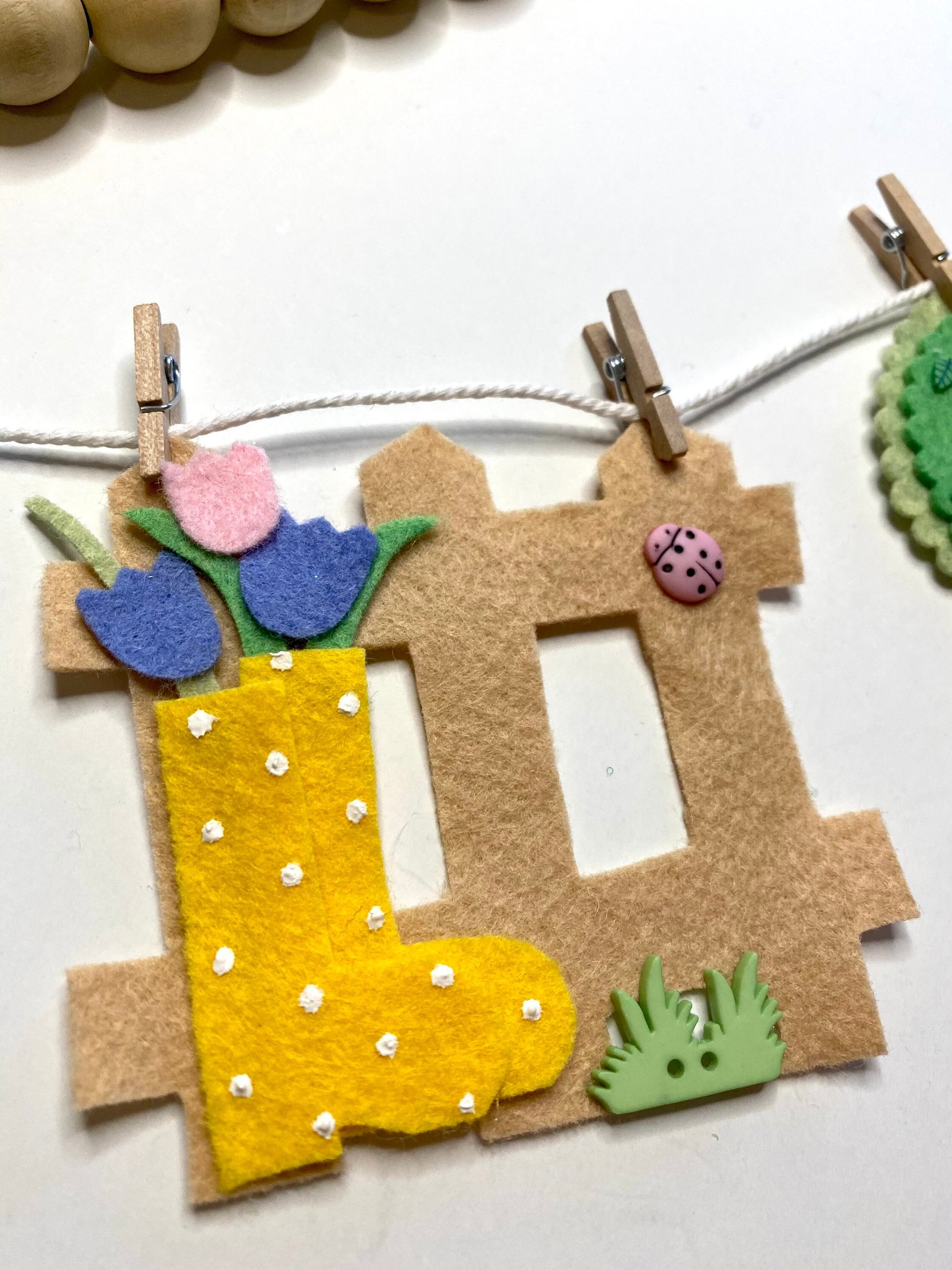 Spring Cottage Bicycle Banner Miniature Felt Bunting Garland Wall Hanging Decoration