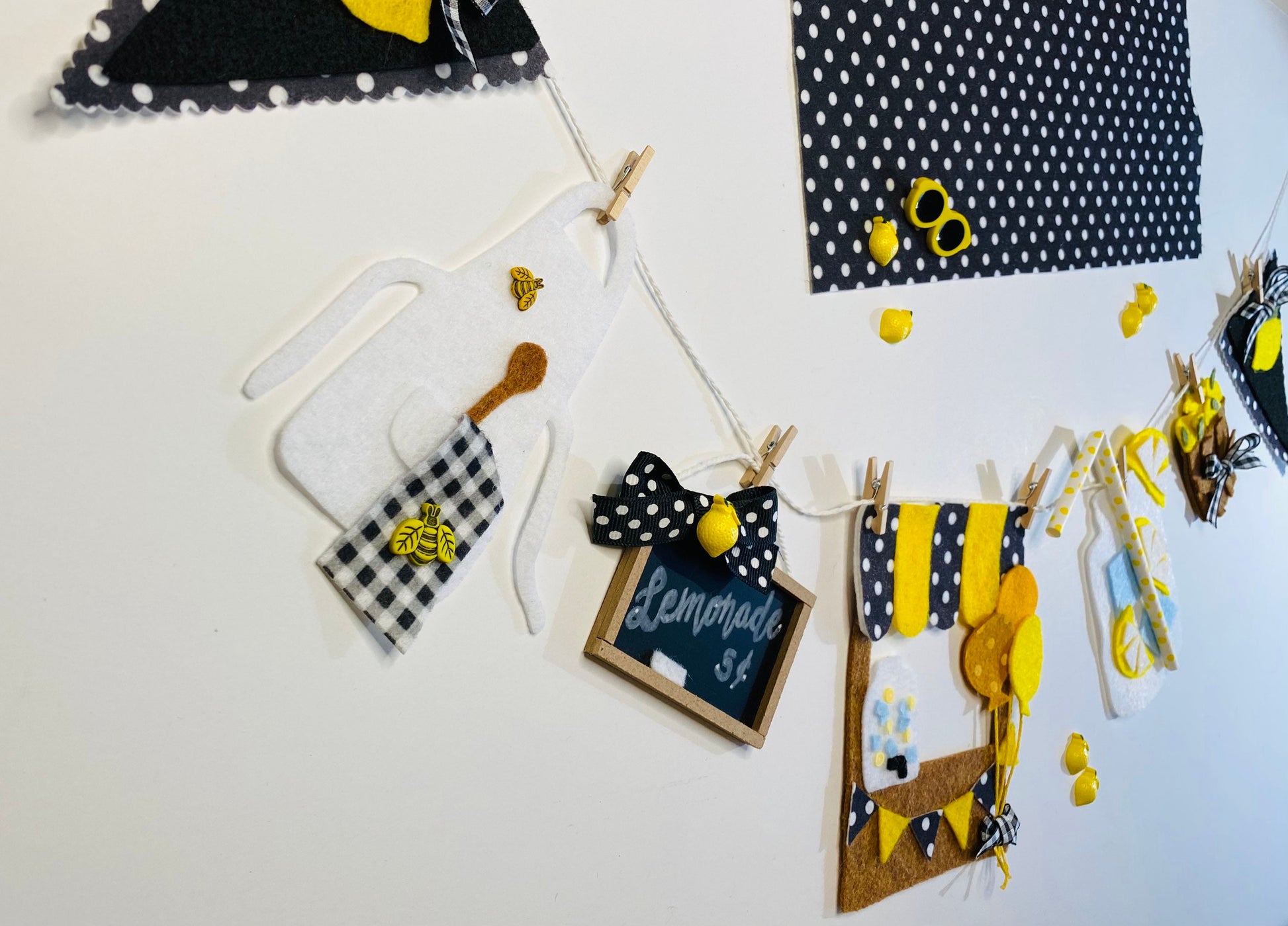 Lemonade Stand Miniature Felt Banner Garland Bunting Wall Hanging Decoration for Spring and Summer
