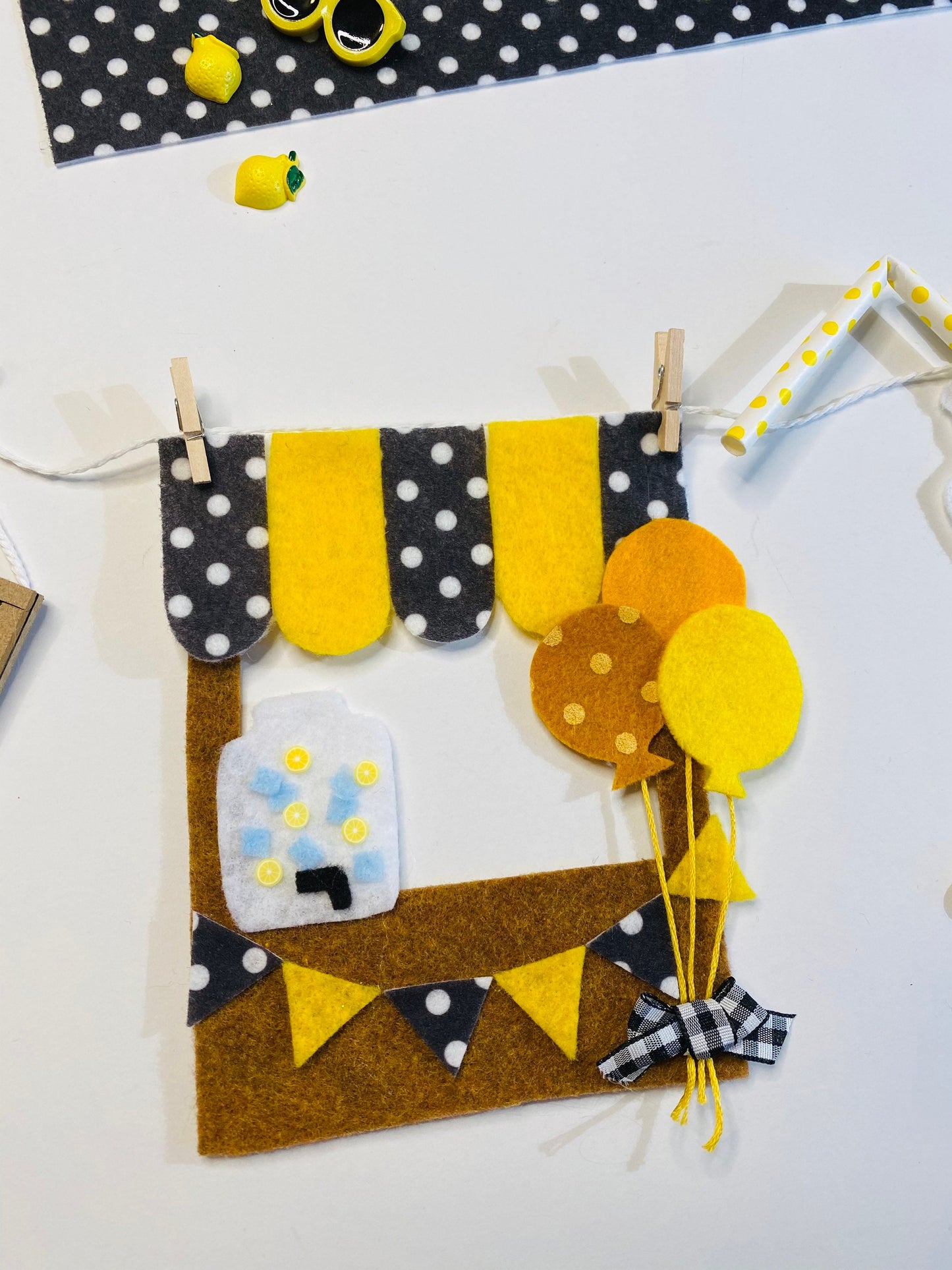 Lemonade Stand Miniature Felt Banner Garland Bunting Wall Hanging Decoration for Spring and Summer