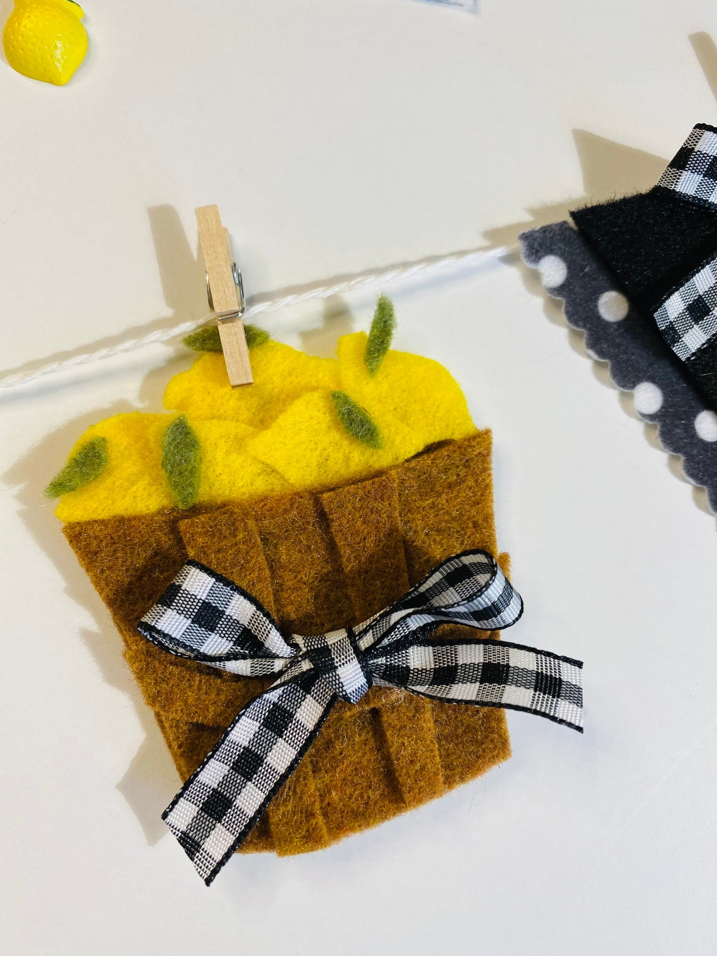 Lemonade Stand Miniature Felt Banner Garland Bunting Wall Hanging Decoration for Spring and Summer