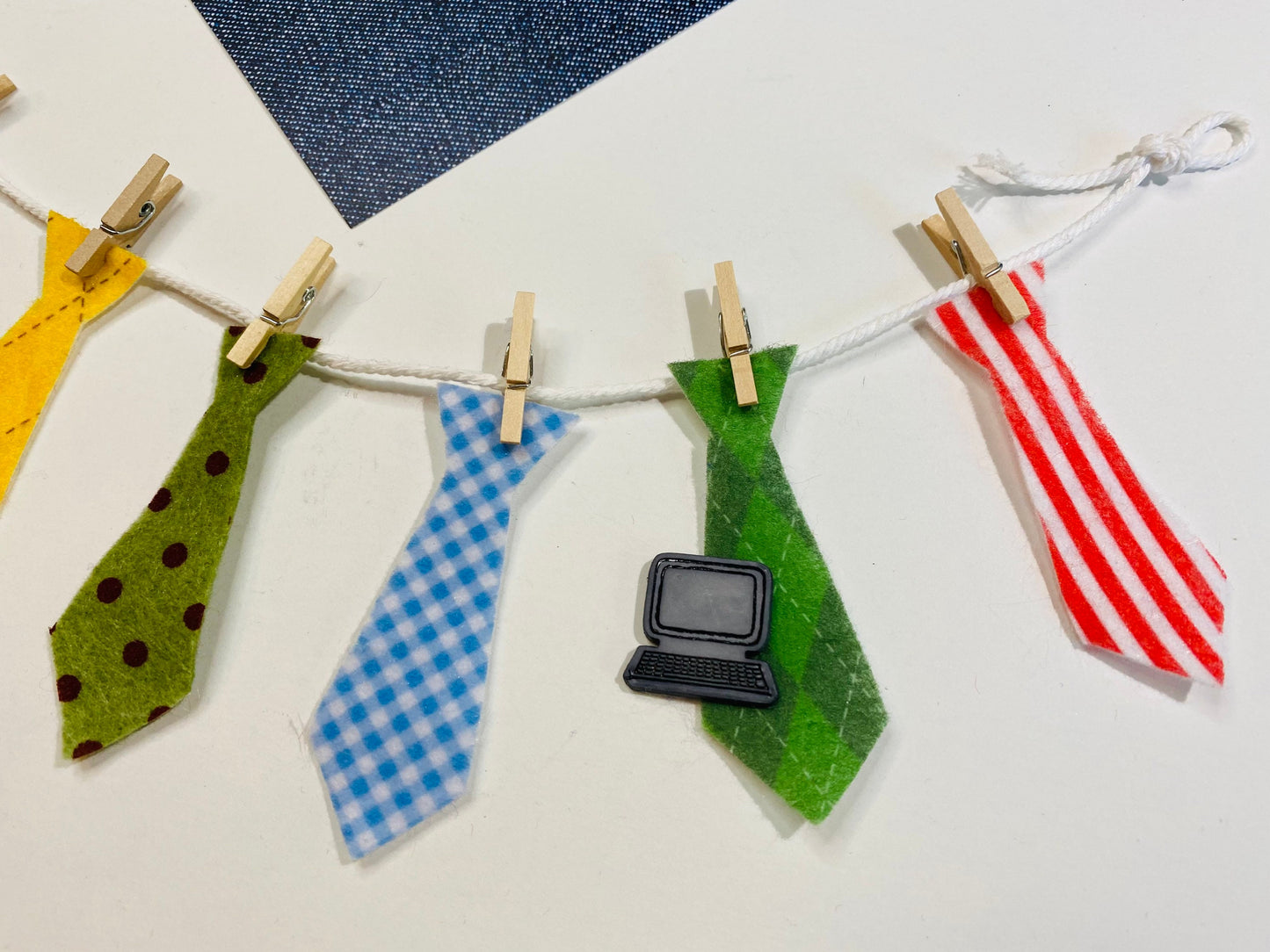 Dad’s Ties Miniature Felt Clothesline Banner Garland Bunting Wall Hanging Decoration for Father’s Day