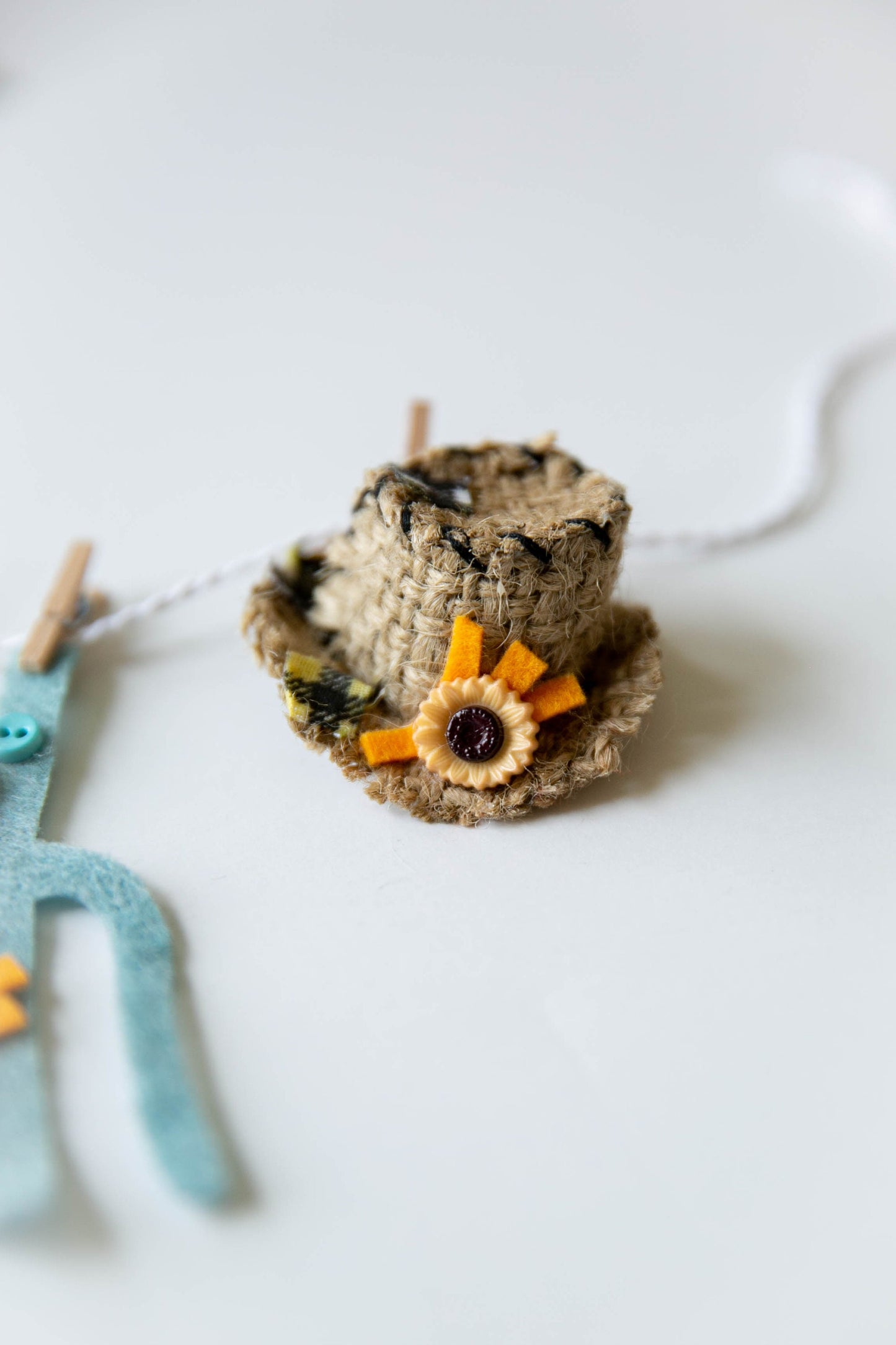 Scarecrow Lady Miniature Felt Clothesline Banner Fall Bunting Autumn Garland Wall Hanging Harvest Decoration