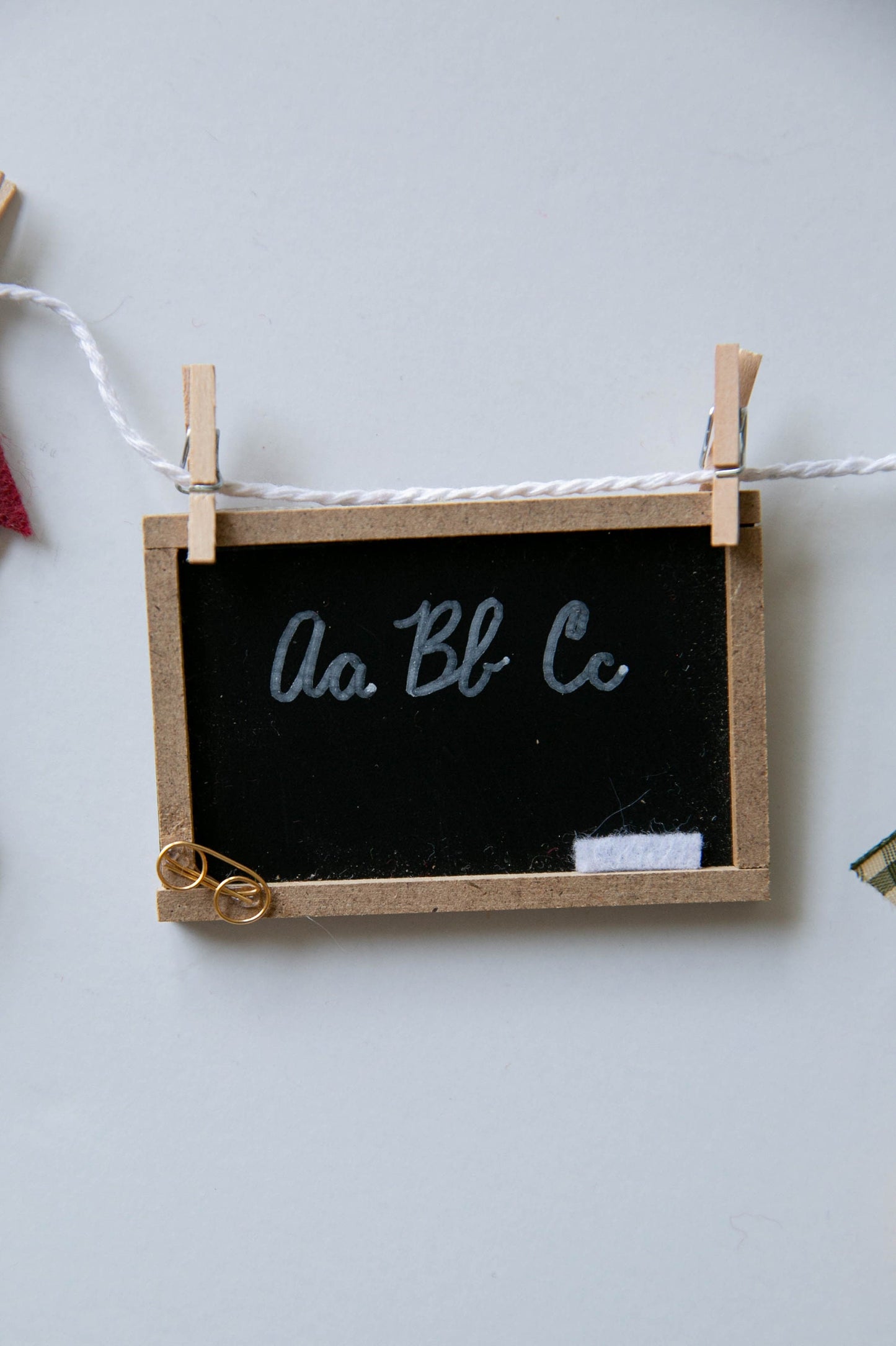 Old Fashioned School House Miniature Felt Banner Bunting Garland Wall Hanging Decoration