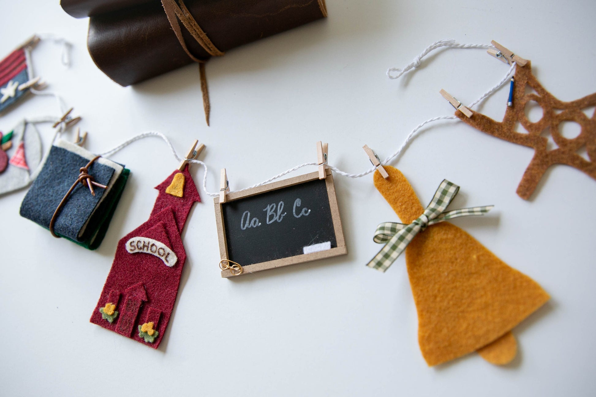 Old Fashioned School House Miniature Felt Banner Bunting Garland Wall Hanging Decoration
