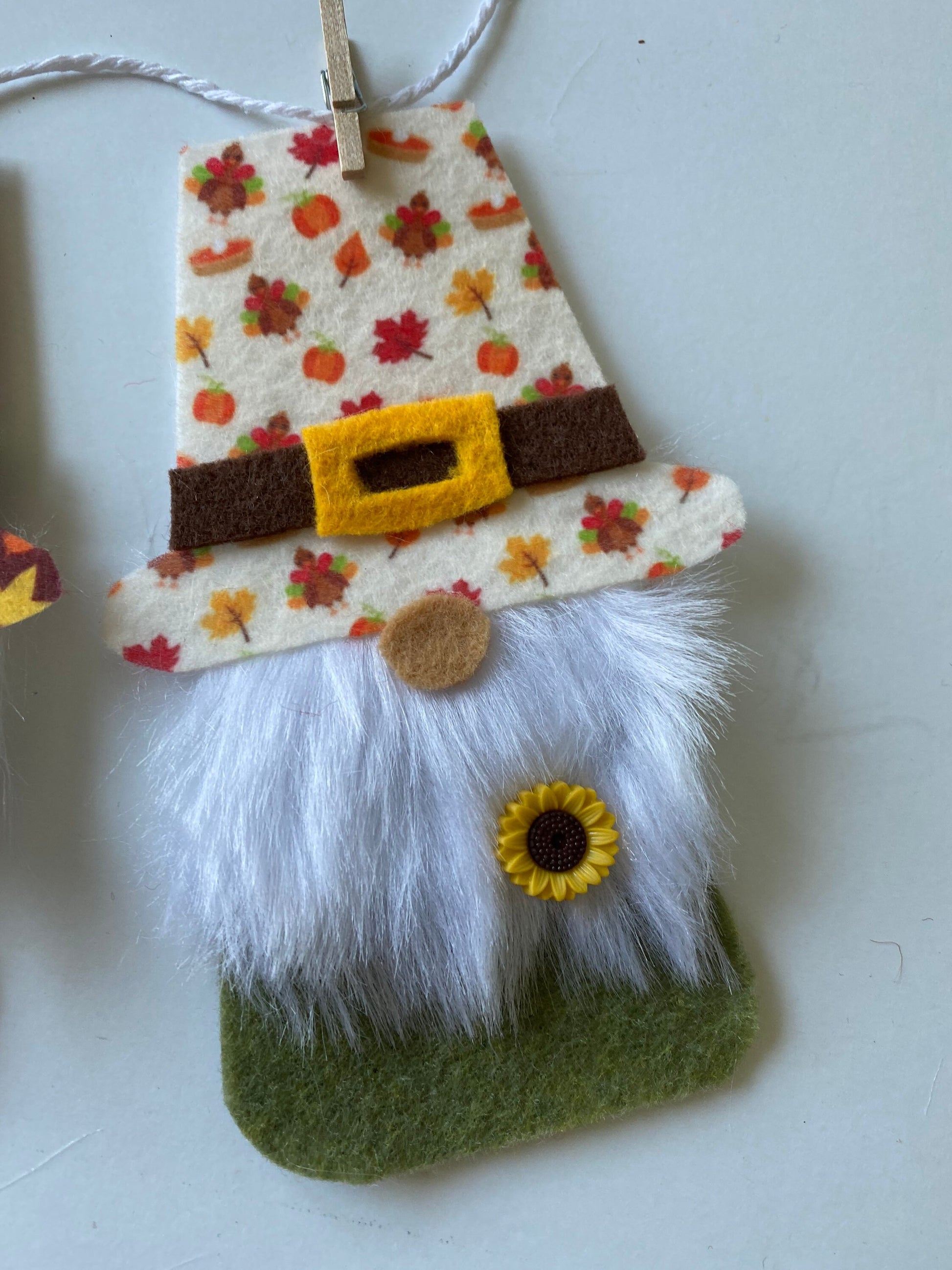 Thanksgiving Pilgrim Gnomes with Beards Felt Miniature Banner Garland Bunting Wall Hanging Decoration