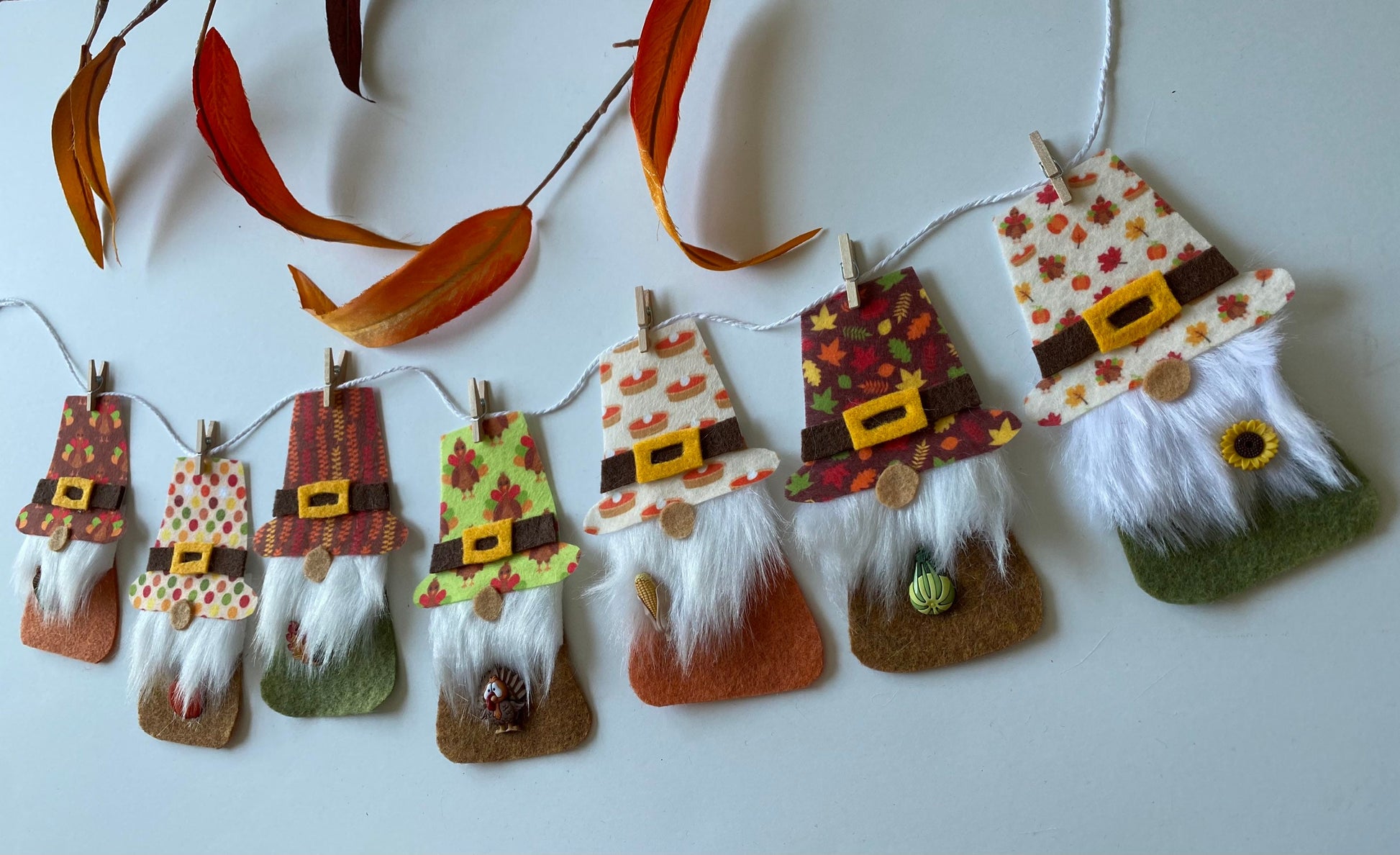 Thanksgiving Pilgrim Gnomes with Beards Felt Miniature Banner Garland Bunting Wall Hanging Decoration