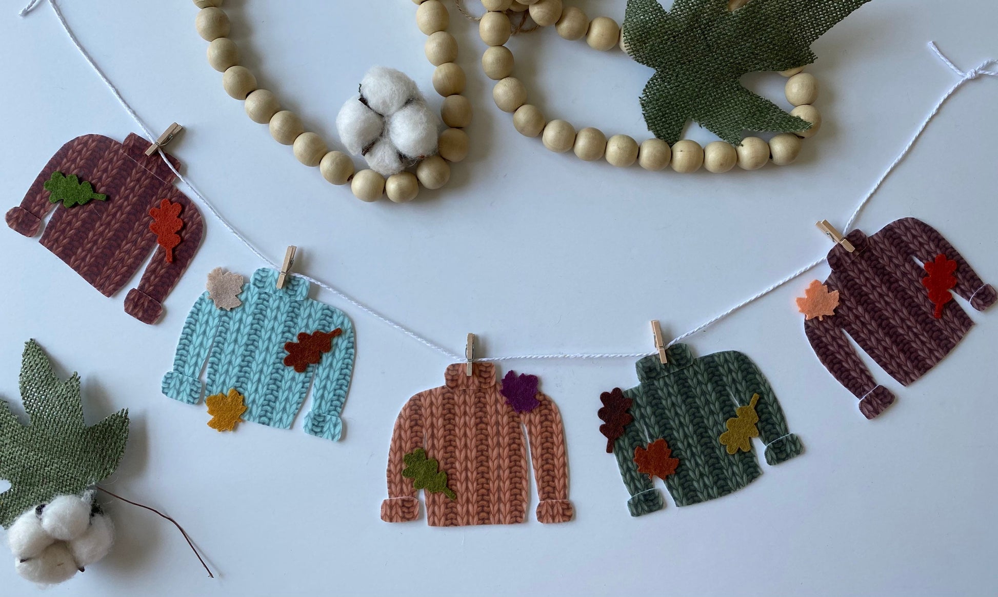 Fall Felt Faux Knitted Sweater Banner with Leaves Autumn Miniature Clothesline Wall Hanging Bunting Decoration