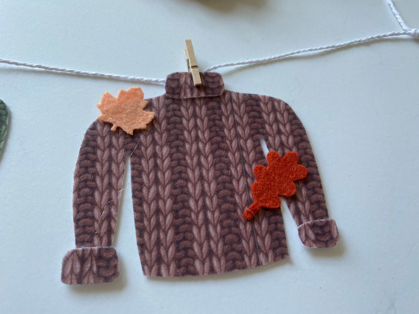 Fall Felt Faux Knitted Sweater Banner with Leaves Autumn Miniature Clothesline Wall Hanging Bunting Decoration