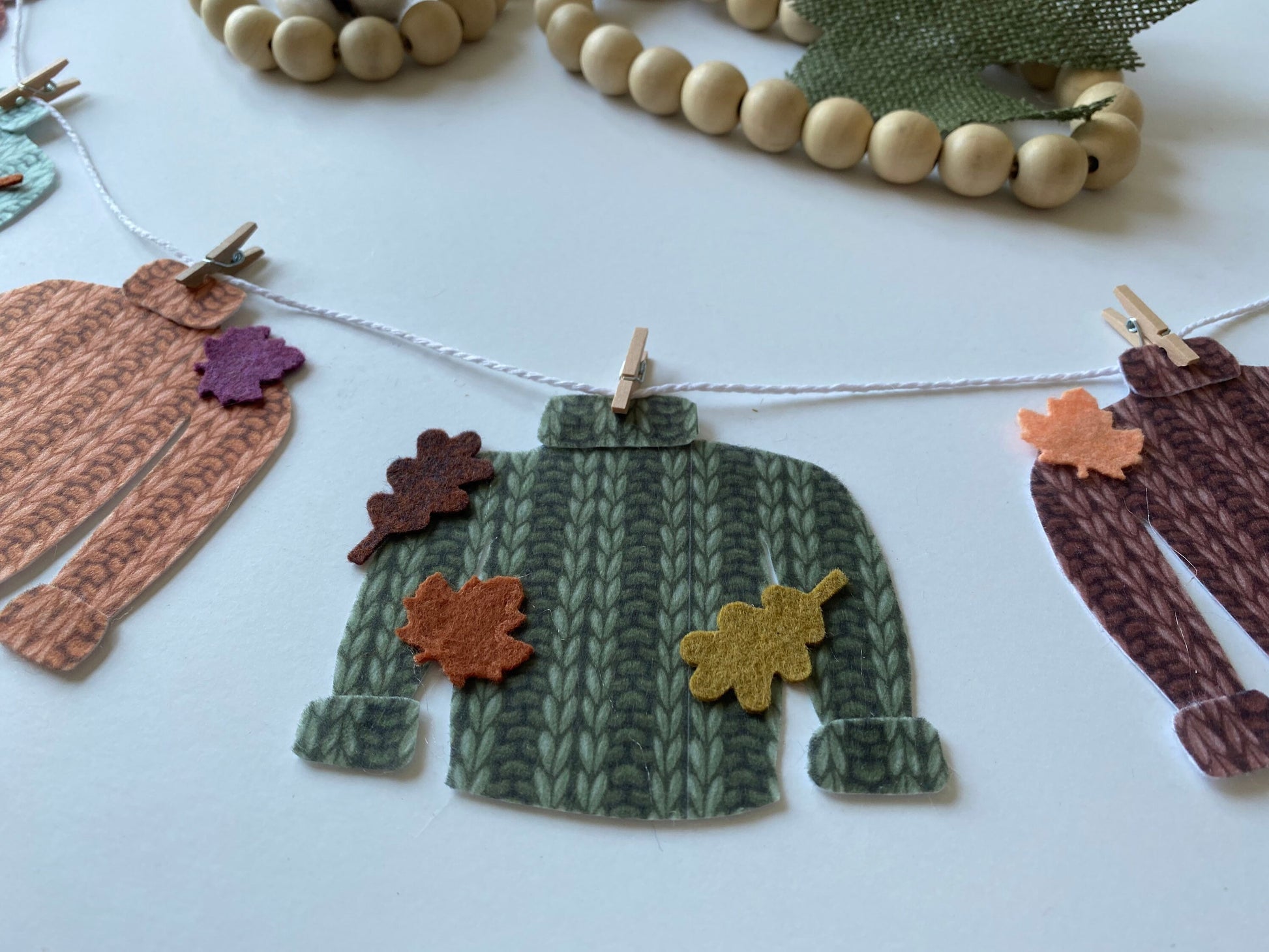 Fall Felt Faux Knitted Sweater Banner with Leaves Autumn Miniature Clothesline Wall Hanging Bunting Decoration