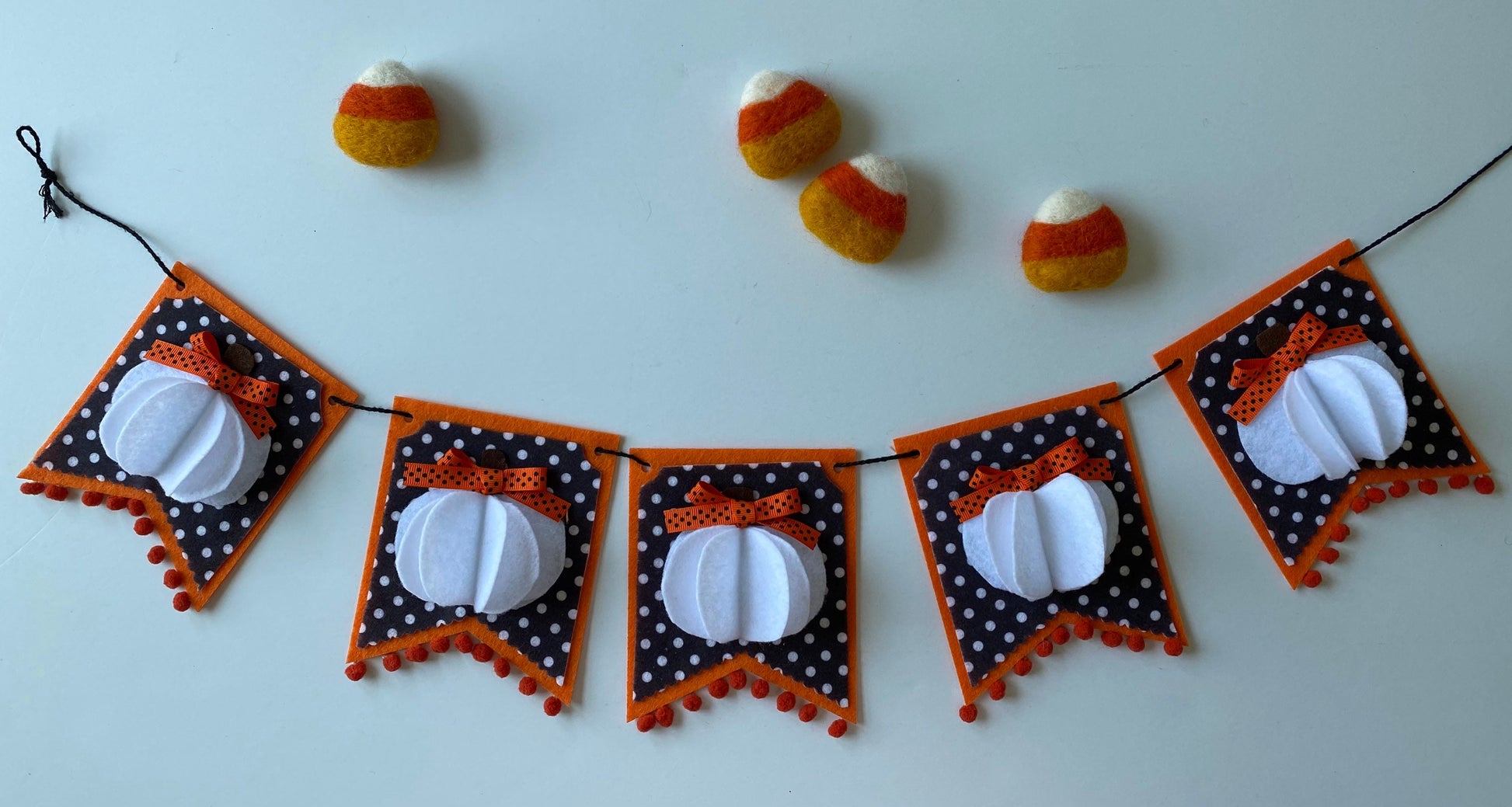 White Pumpkin Polka-dot Halloween Felt Banner Garland Autumn Bunting Pennant Flag for Decoration