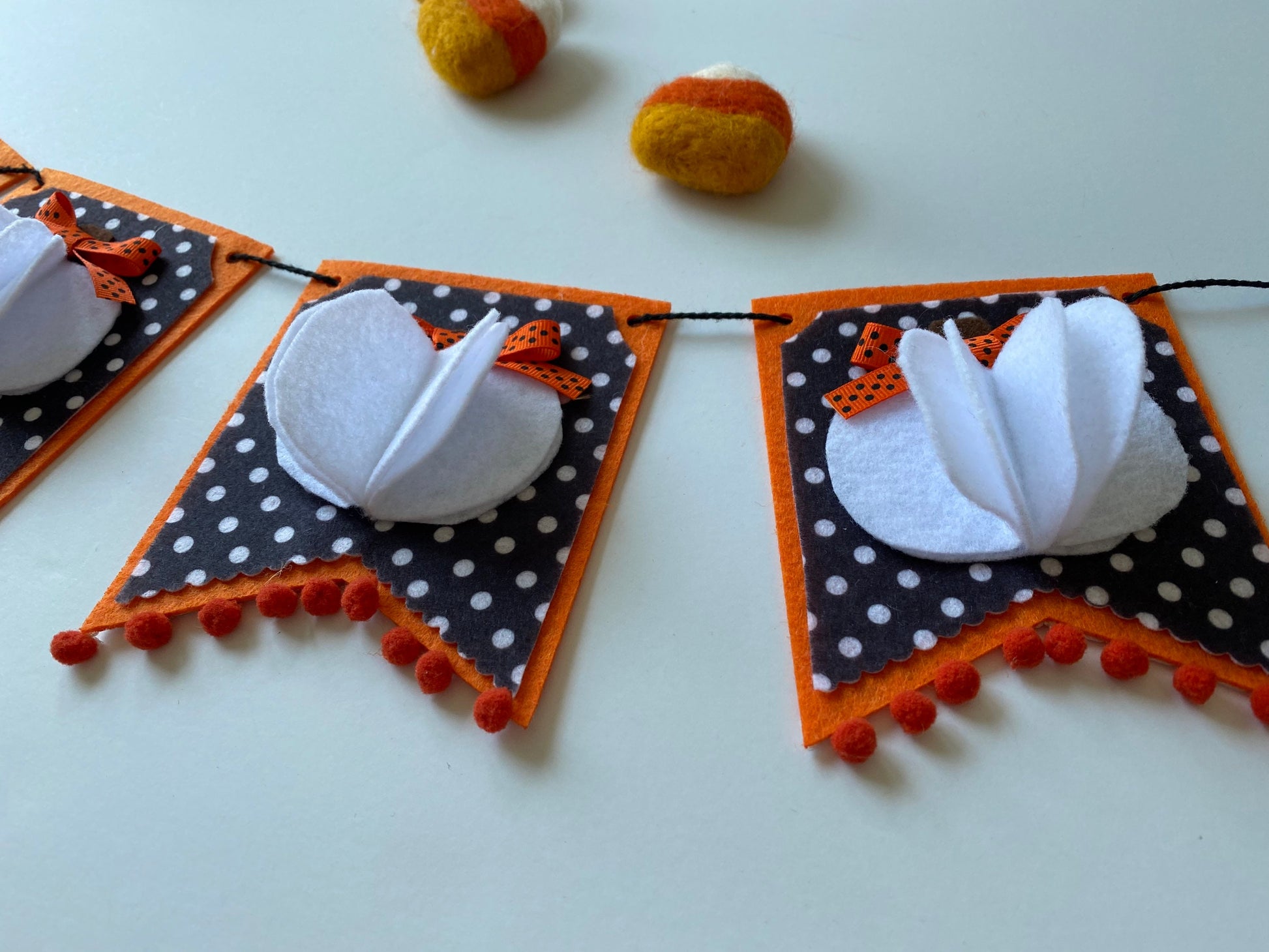 White Pumpkin Polka-dot Halloween Felt Banner Garland Autumn Bunting Pennant Flag for Decoration