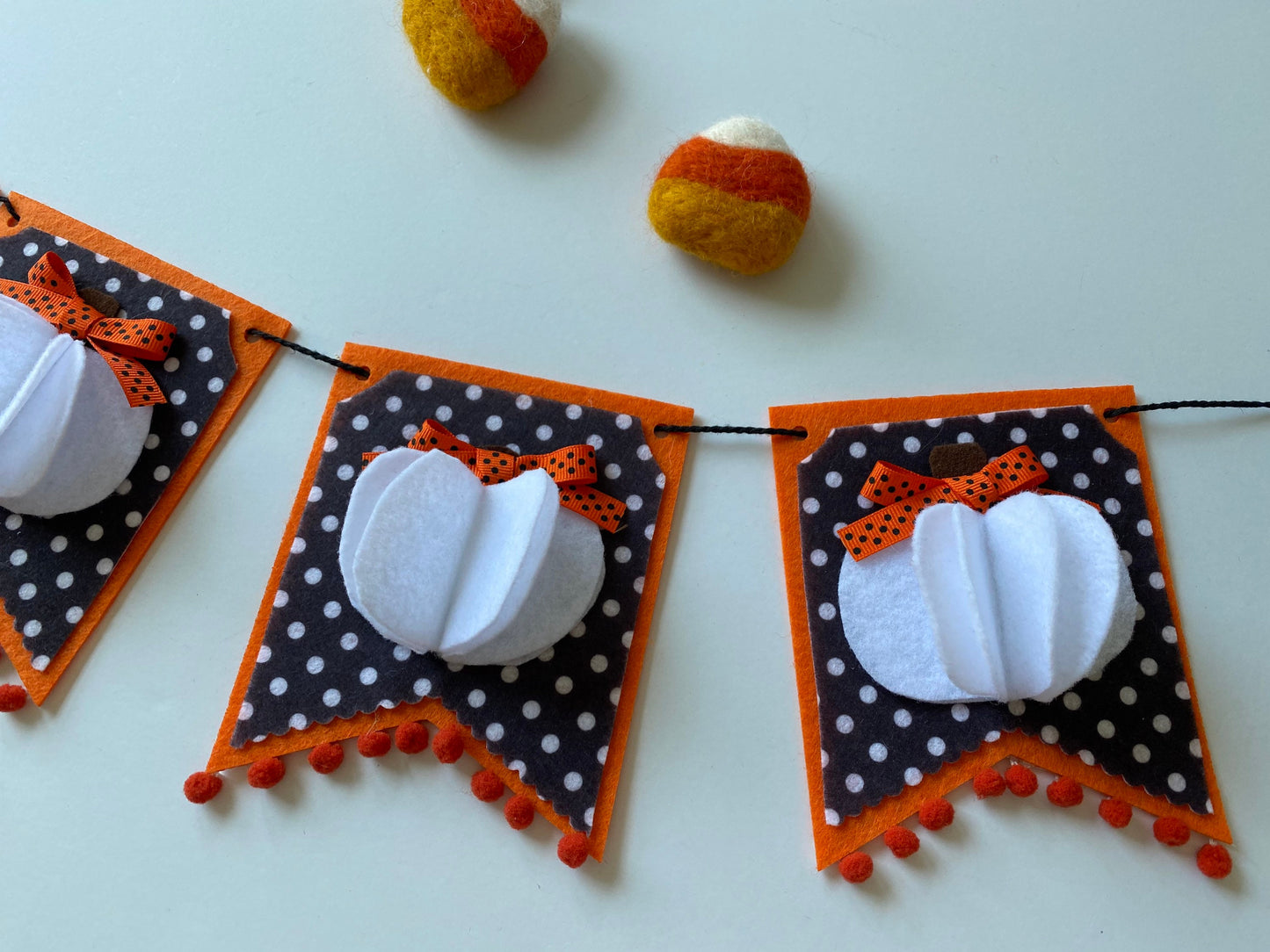 White Pumpkin Polka-dot Halloween Felt Banner Garland Autumn Bunting Pennant Flag for Decoration