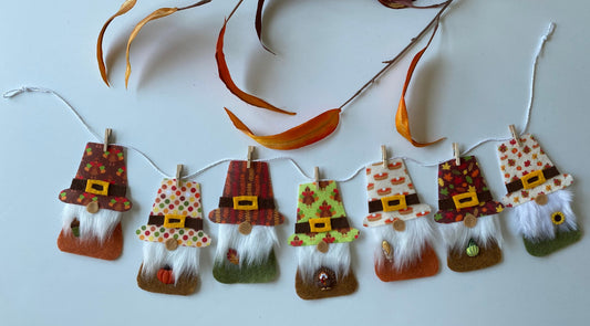 Thanksgiving Pilgrim Gnomes with Beards Felt Miniature Banner Garland Bunting Wall Hanging Decoration
