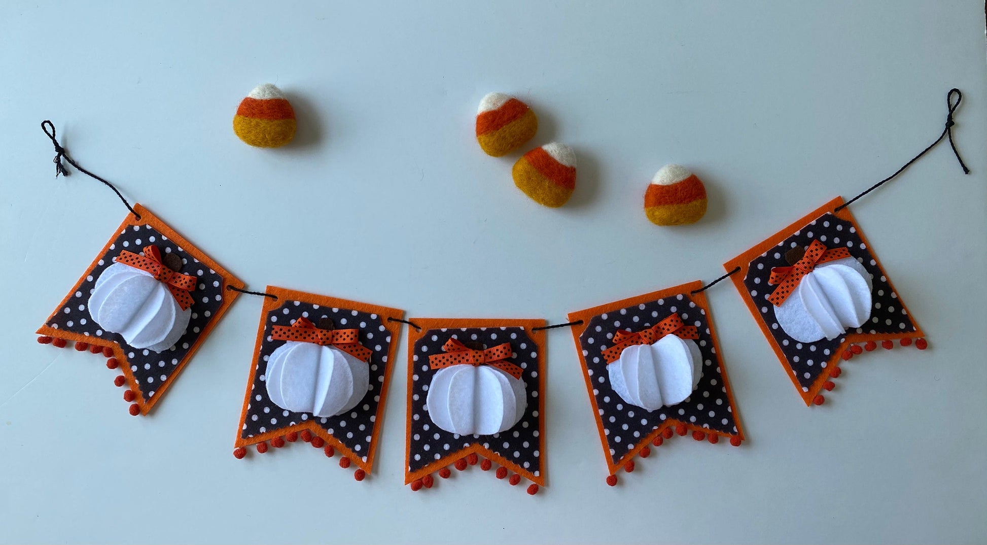 White Pumpkin Polka-dot Halloween Felt Banner Garland Autumn Bunting Pennant Flag for Decoration