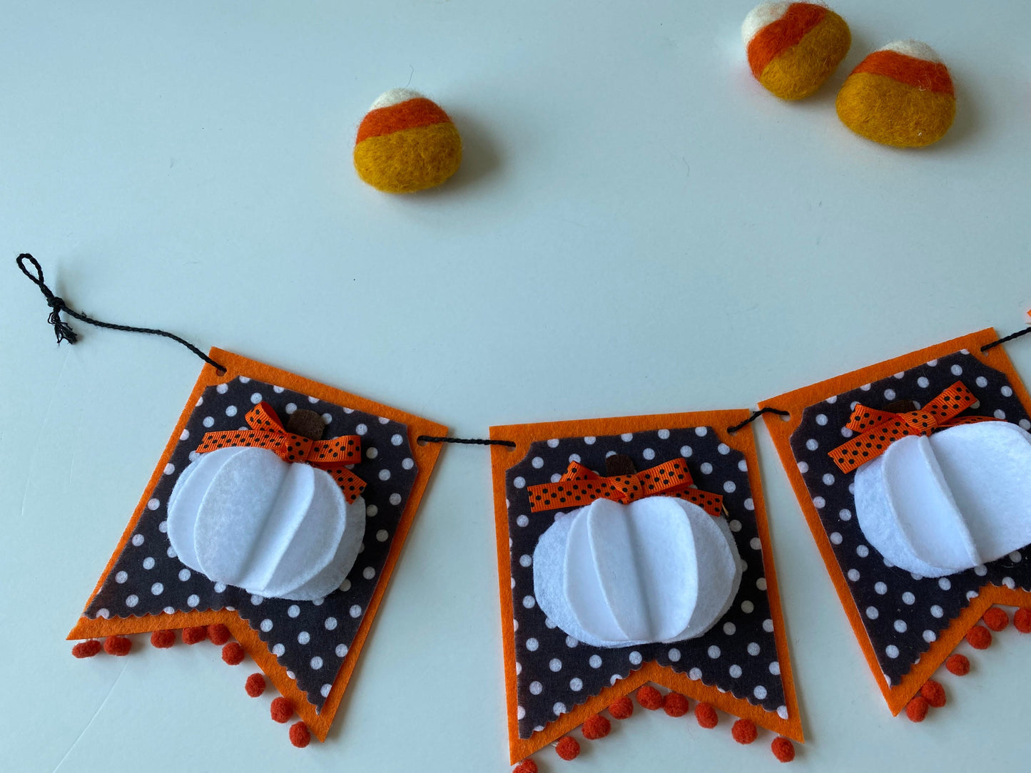 White Pumpkin Polka-dot Halloween Felt Banner Garland Autumn Bunting Pennant Flag for Decoration